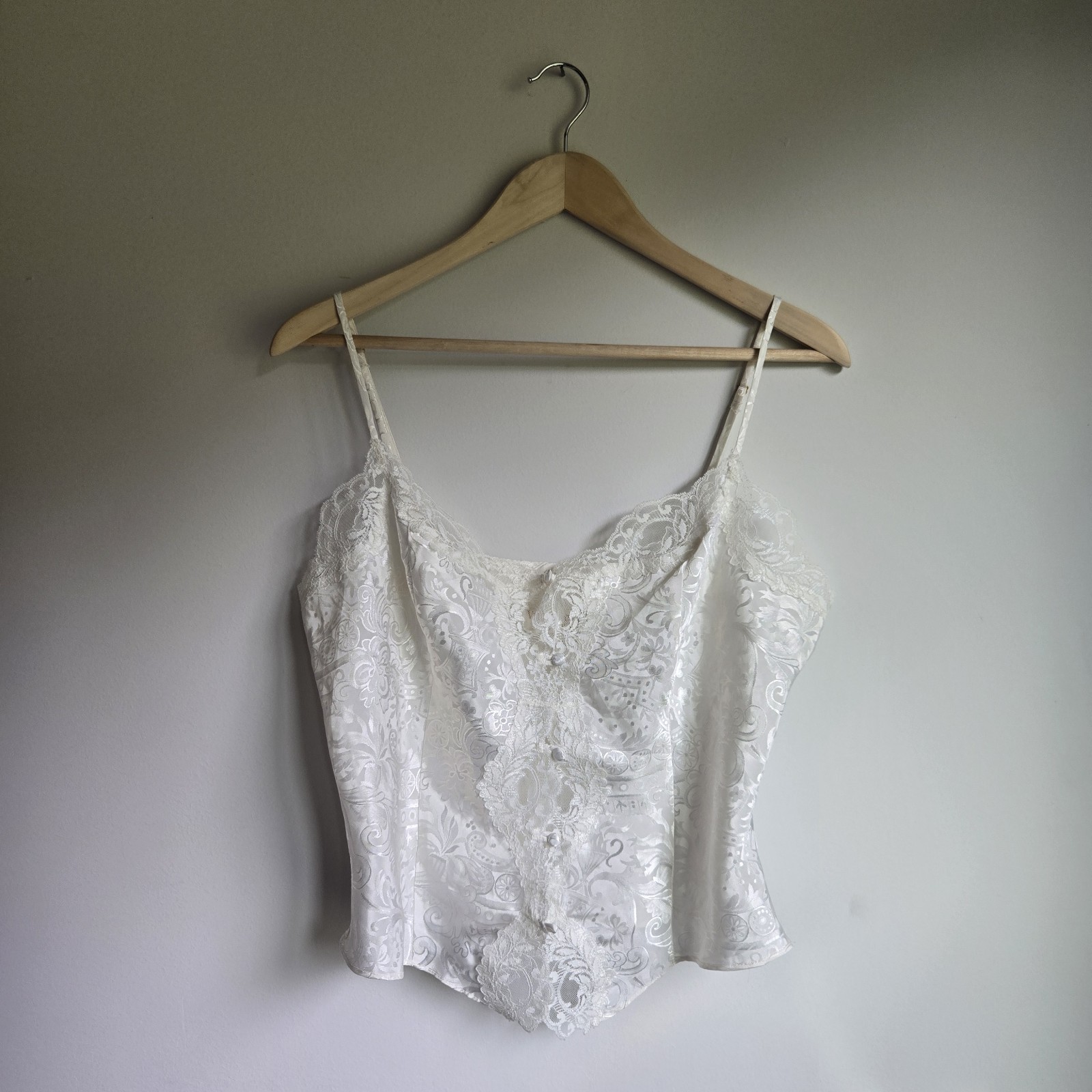 Vintage Victoria’s Secret Gold Label Satin Lace Cami Top L Ivory Button Y2K VTG