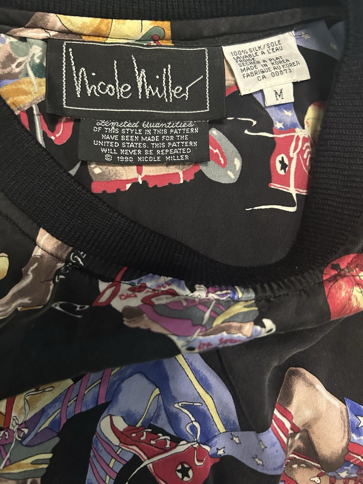 Nicole Miller Vintage 1990 Limited Edition Rare 100% Silk Shirt Novelty Print M