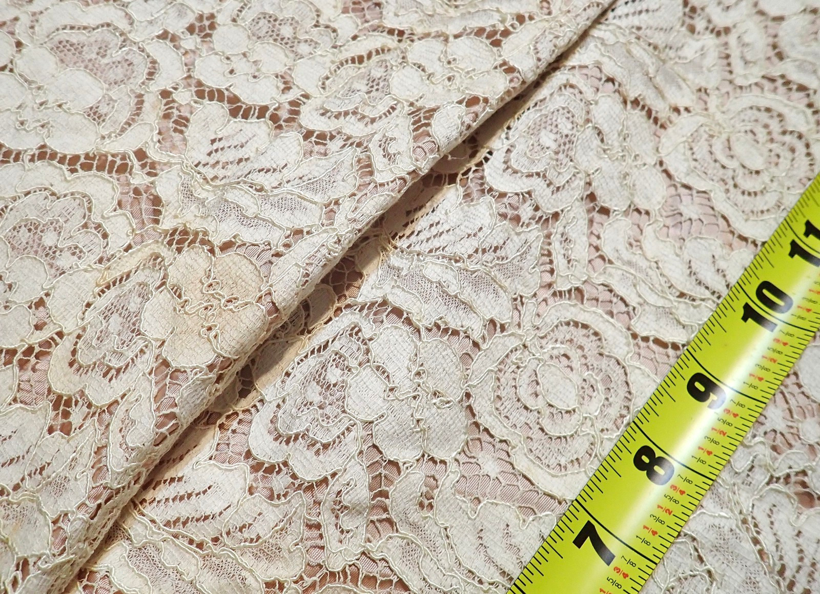Vtg 1960s French Style Alencon Lace Sheath Cocktail Dress M Regal Zip Salmon Bow
