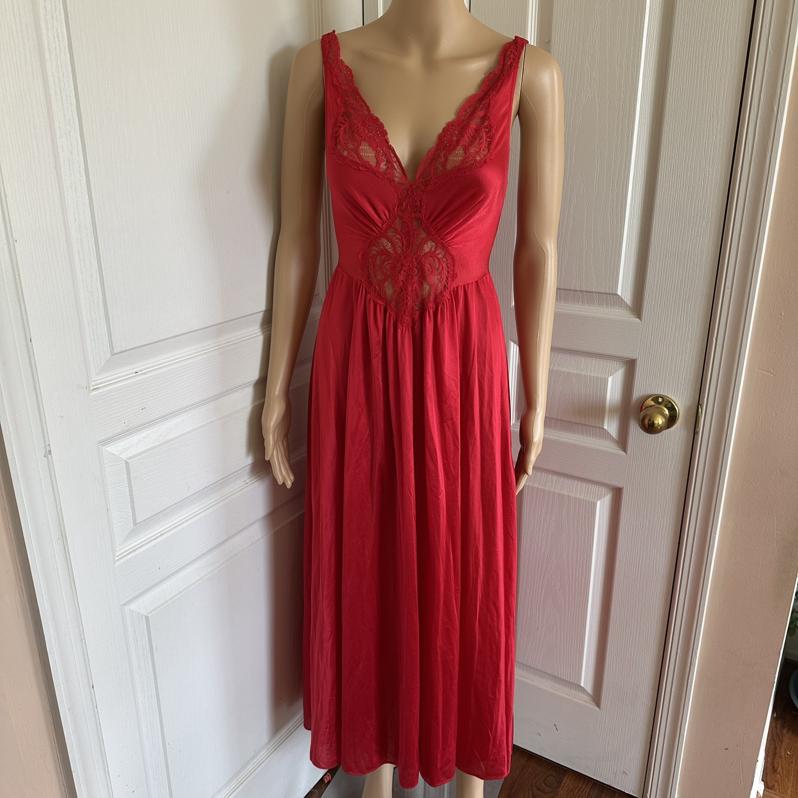 VTG 70s 80s Olga Slip Dress Red Nylon Lace Gown Style 92150 Goddess Full Size M