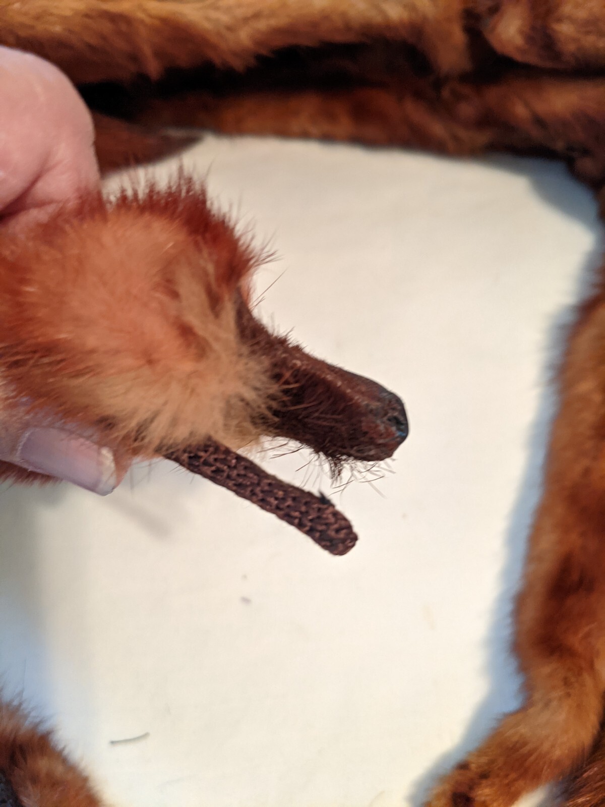 Vintage 6 Pelt Mink Fur Stole Scarf Shaw 44 inches Long Mouth Clasp Or Button