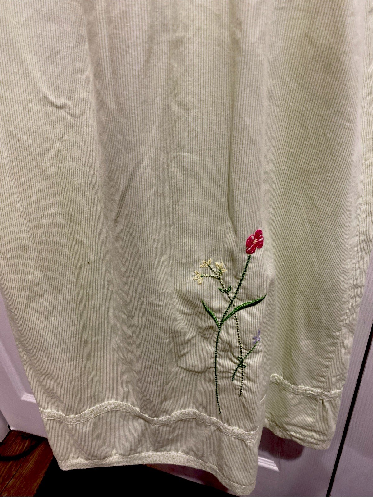 VTG Aria Nightgown Stripped Pale green lace and cherry Embroidery Trim Small
