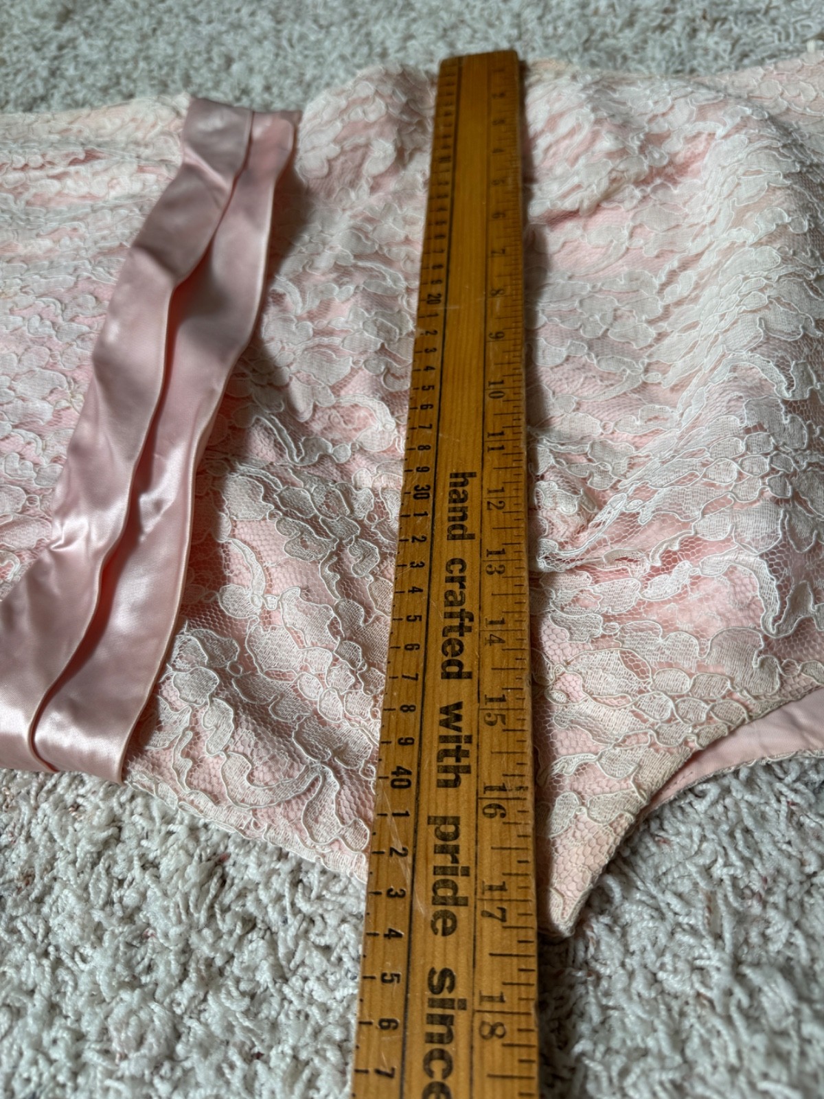 VTG Ruth Moore Union Pink Lace Maxi Dress Made USA 34” pit to pit (1053)