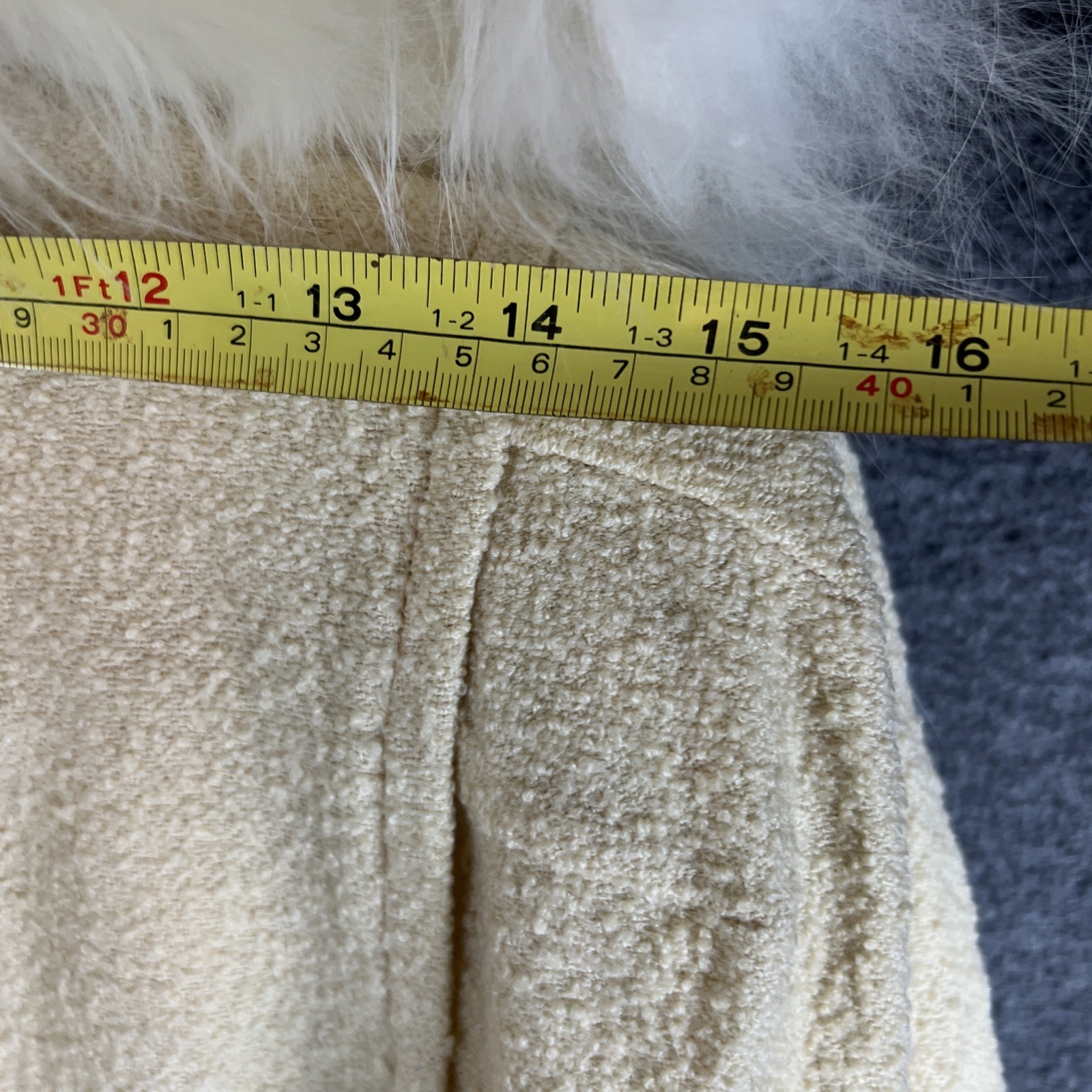 Vintage 1950s Peck and Peck* Fifth Avenue cream wool coat, Fox Fur collar, READ