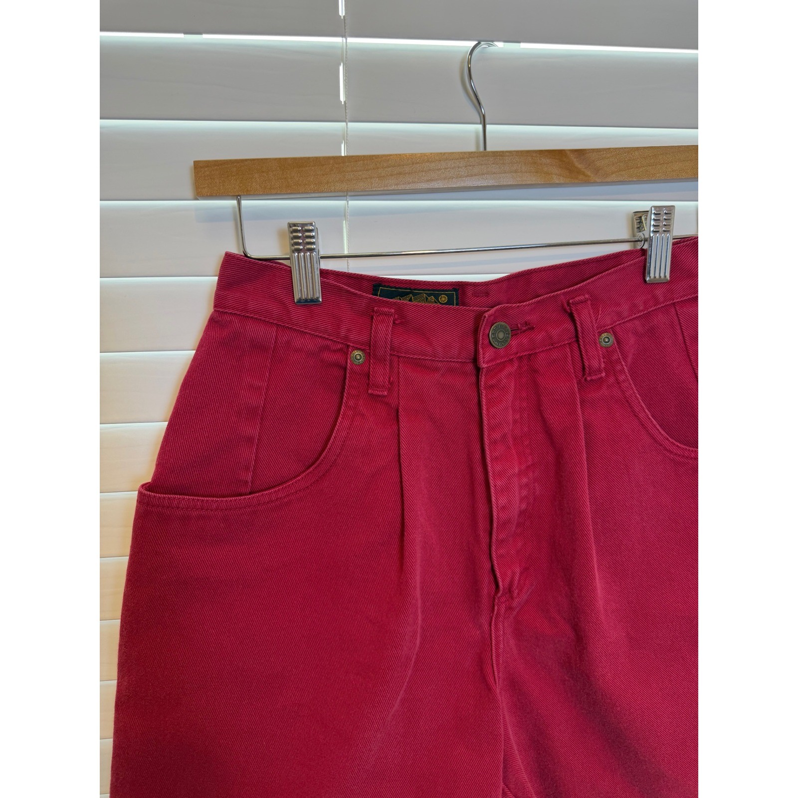 Vtg Eddie Bauer Red Denim Mom Shorts Womens XS Retro Baggy 90’s High Rise