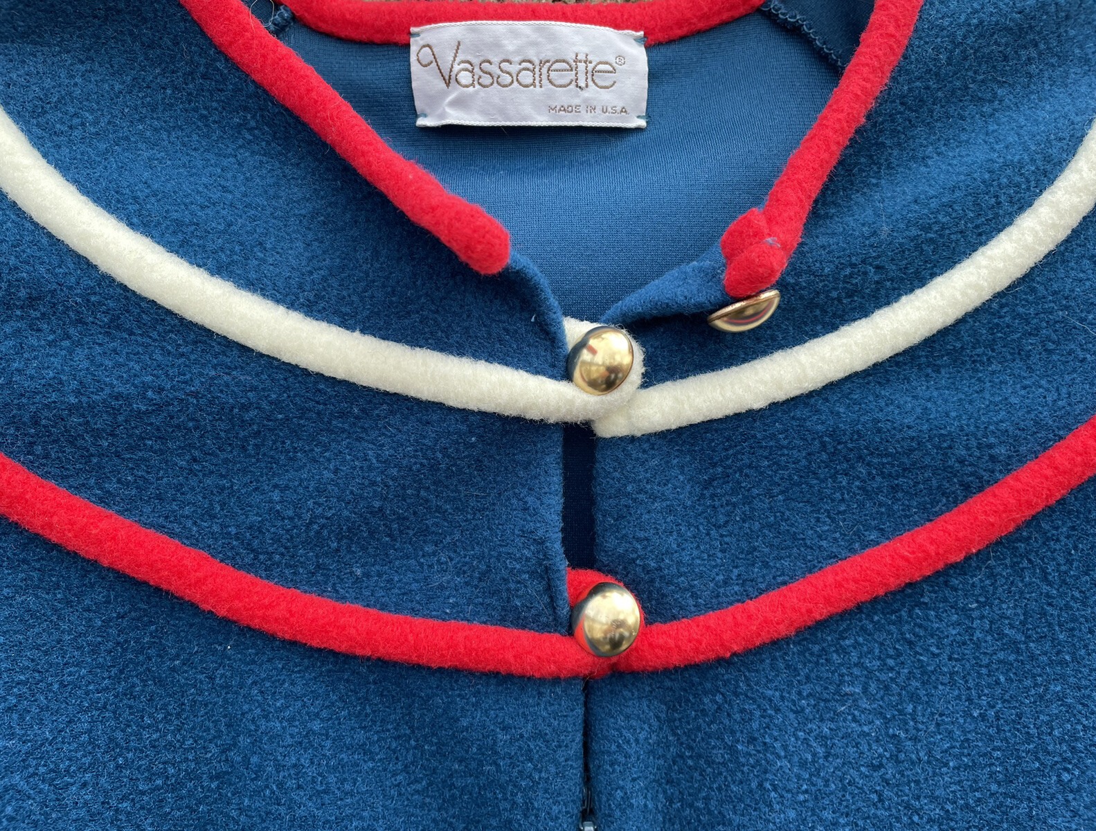 VASSARETTE Velour Plush Robe Size M Red White & Blue Zip Front Vintage Excellent