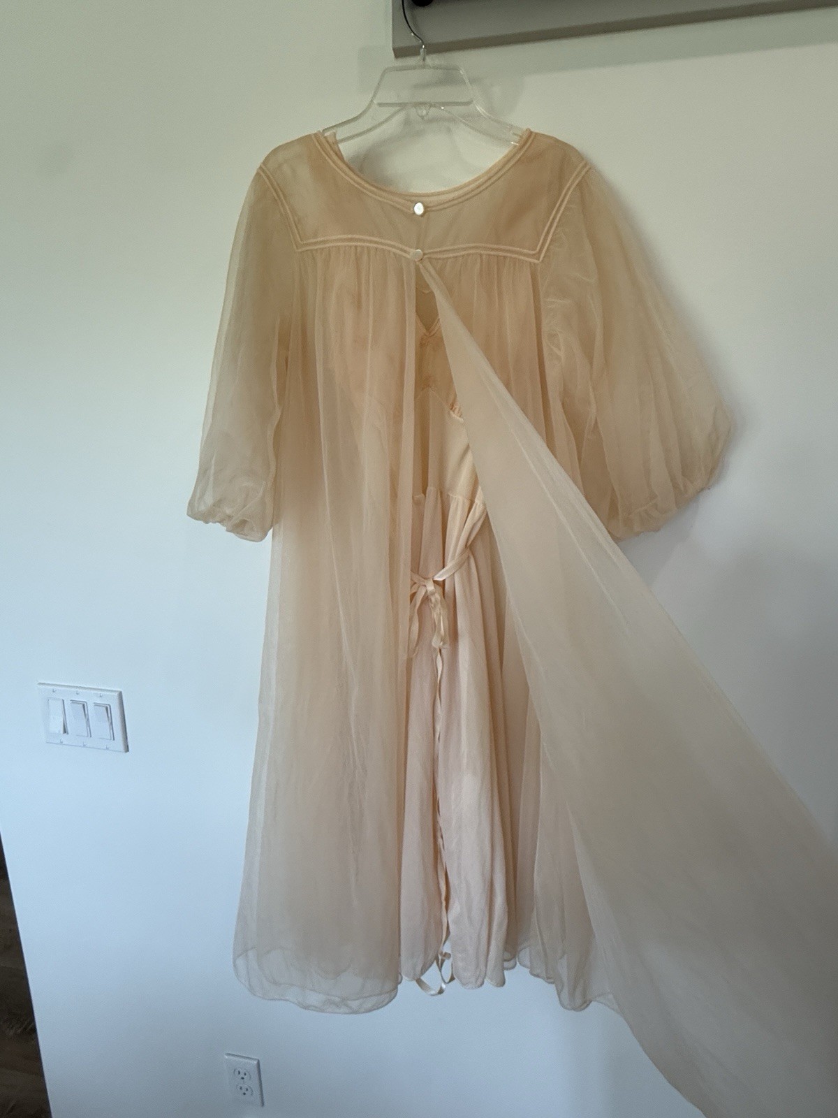 Vintage Van Raalte Peach Nylon Nightgown Robe Set Floral Embroidered Sheer 34
