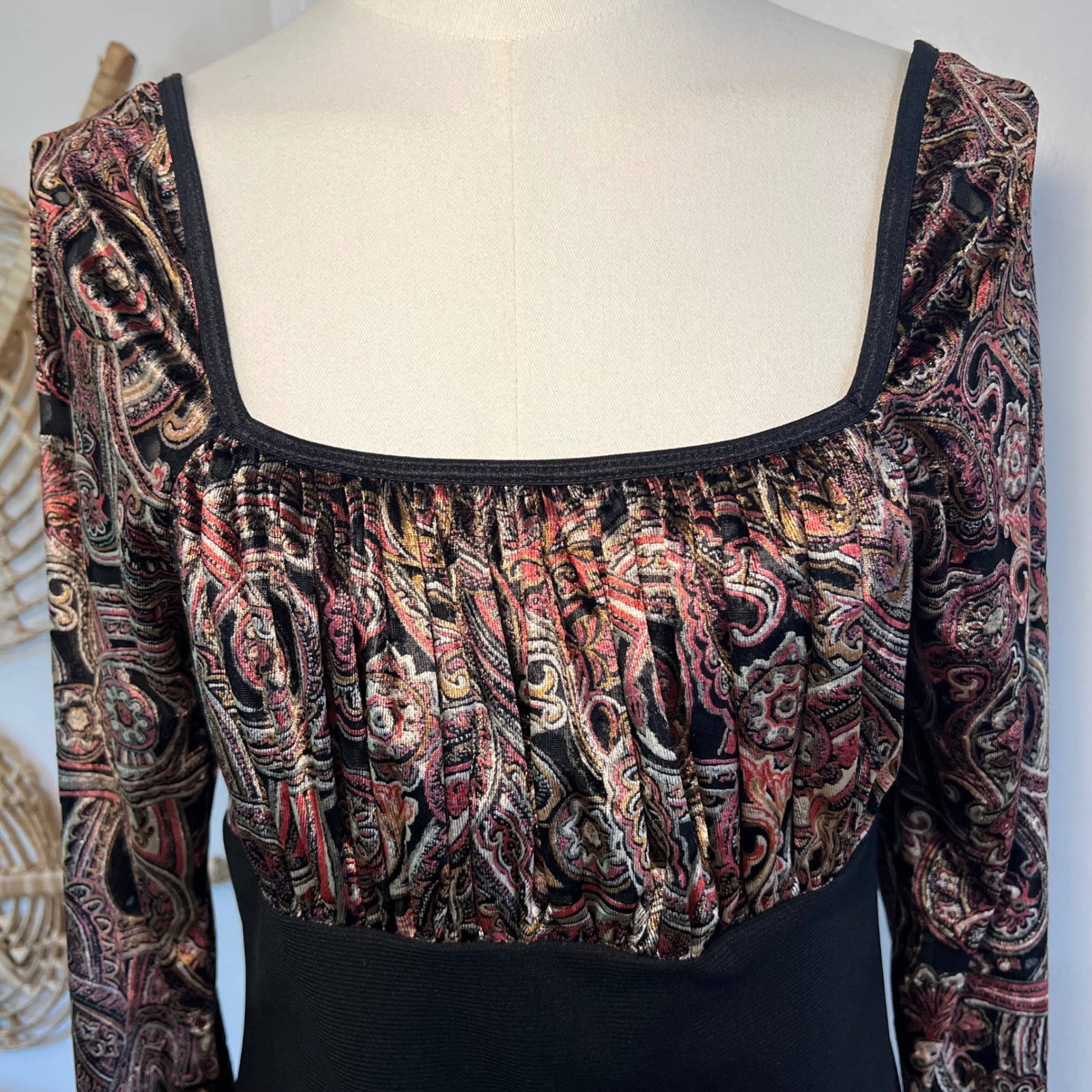 Vintage Eyeshadow Black Paisley Empire Waist Rayon Bell Sleeve Boho Top XL
