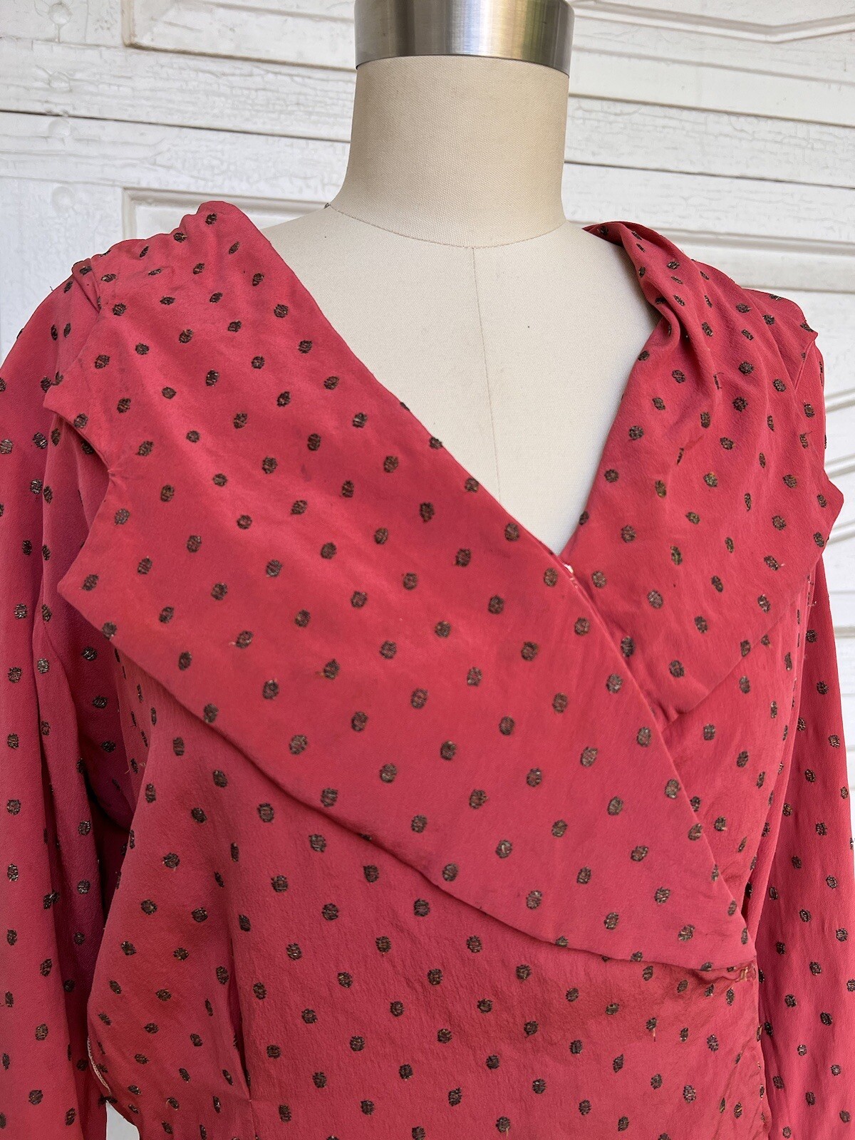 Vintage 1930s 40s Raspberry Silk Blouse Shirt Gold Metallic Dot Embroidery Bows