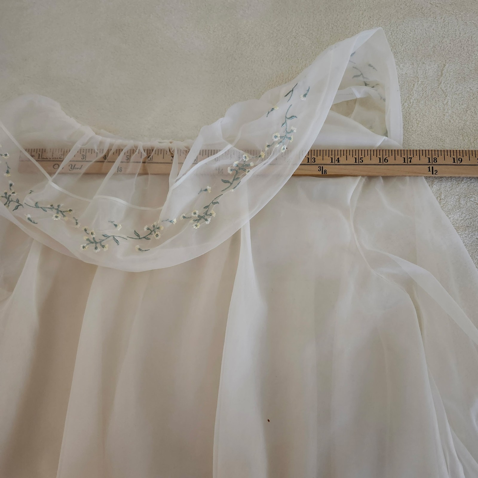 Vintage Vanity Fair Lingerie Bed Jacket Babydoll MED Shrug Embroidered USA