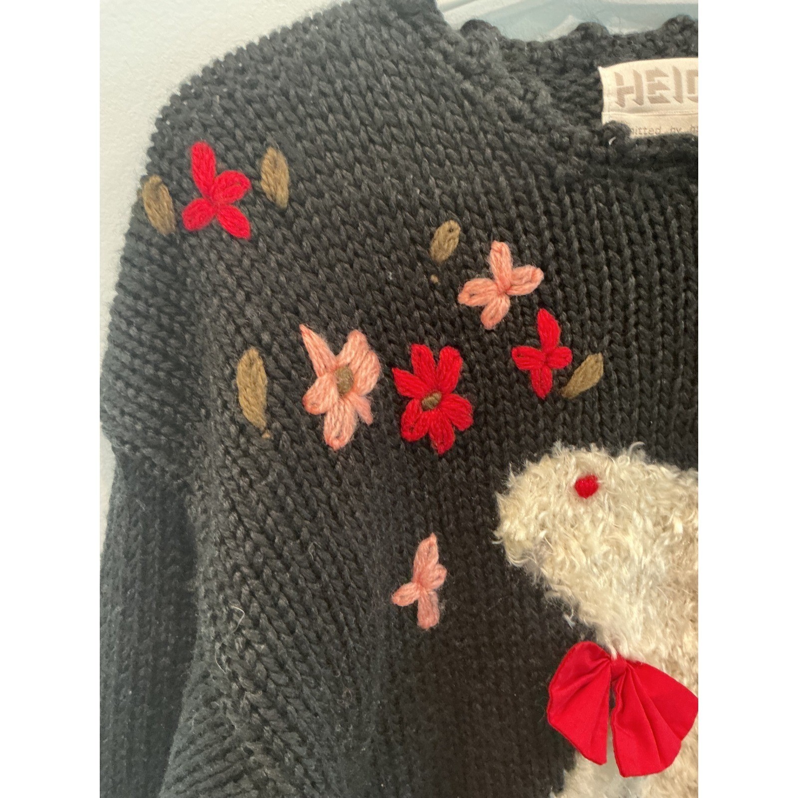 Vintage Heidi Womens Sweater S Black Bunny Rabbit Hand Knit Floral Novelty Bow