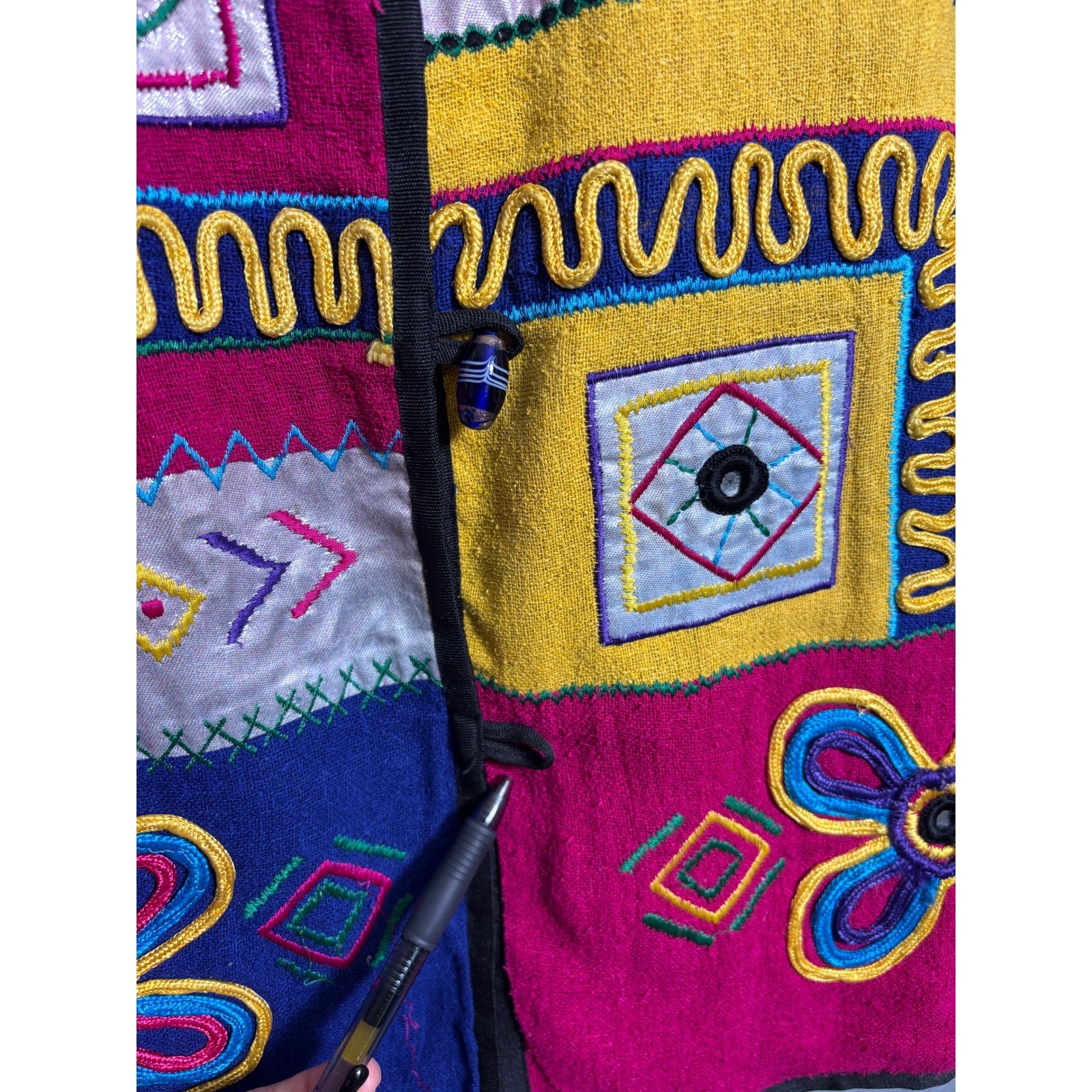 Allure Vintage Art To Wear Embroidered Jacket Colorful Boho Size L 100% Silk