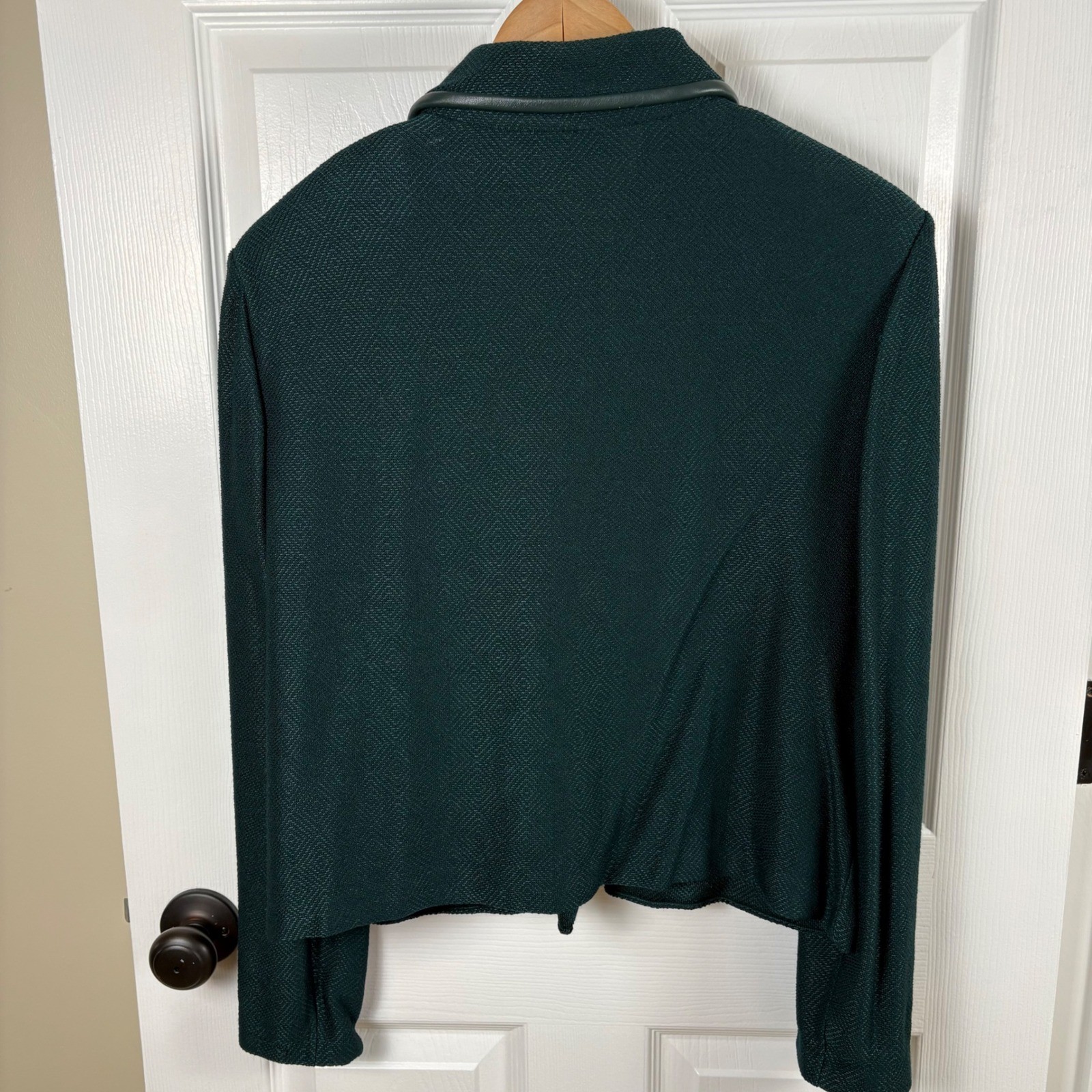 Vtg St. John Collection Skirt Suit 16 Green 3pc Knit Designer Quiet Luxury