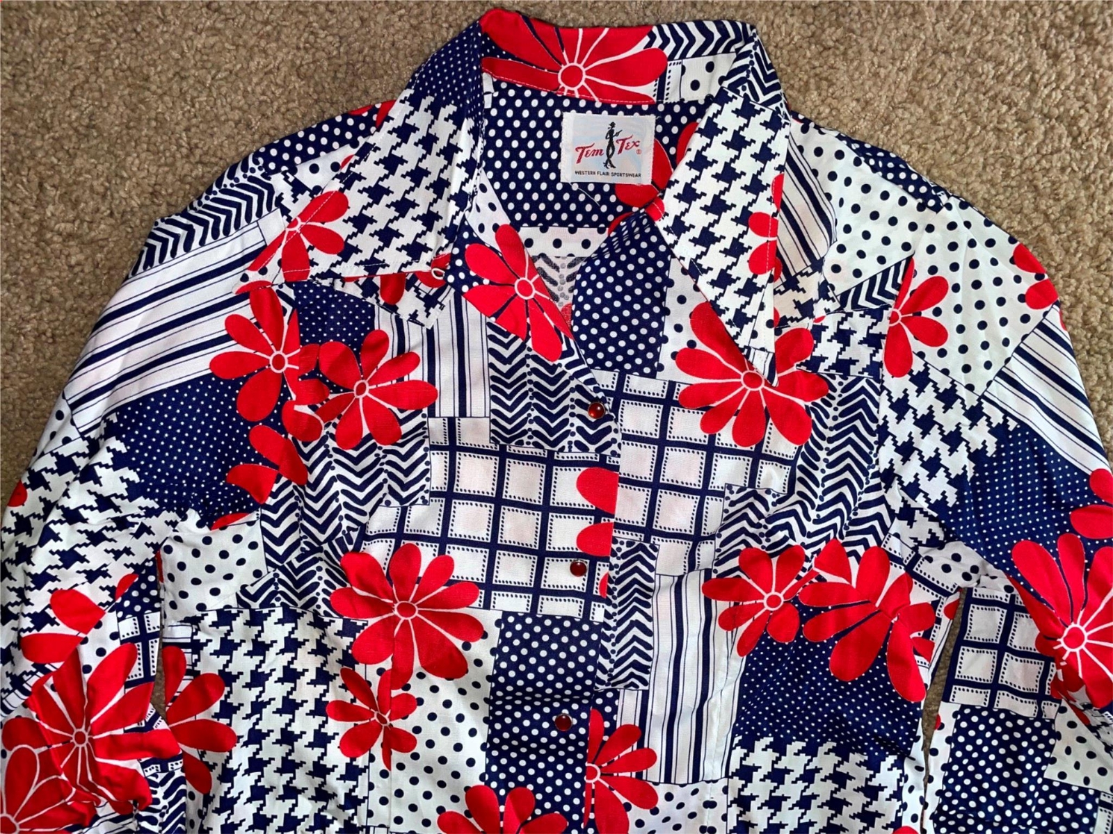 VTG 60S 70S WOMENS MEDIUM TEM TEX RAYON FLOWER BUTTON WESTERN COWBOY SHIRT