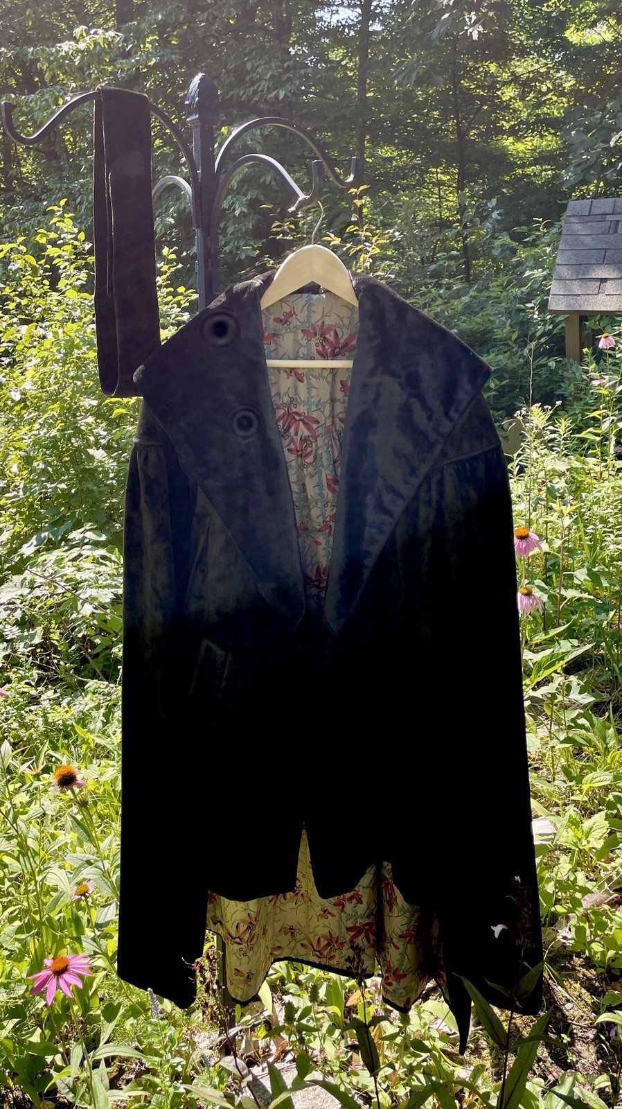 VTG 1930s Velvet Opera Cape Cloak Art Deco Floral Rayon Satin Lining &Belt Black