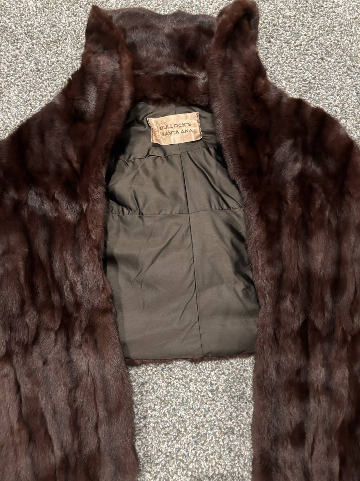 Vintage Collared Mink Fur Stole Cape Lined with 2 Pockets! Bullock’s Santa Ana