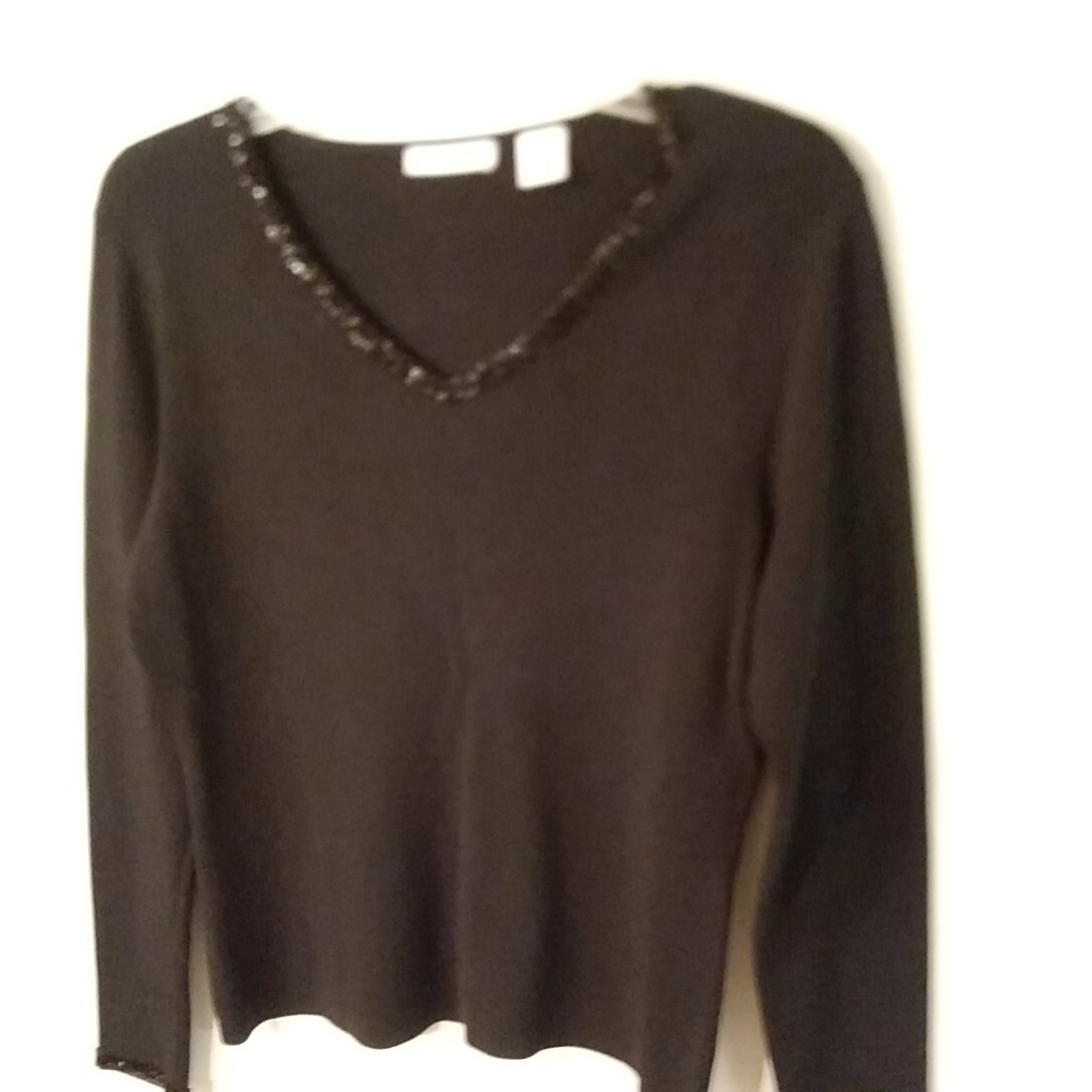 Vtg Marshall Field black sweater pullover beaded V- neck long sleeve M