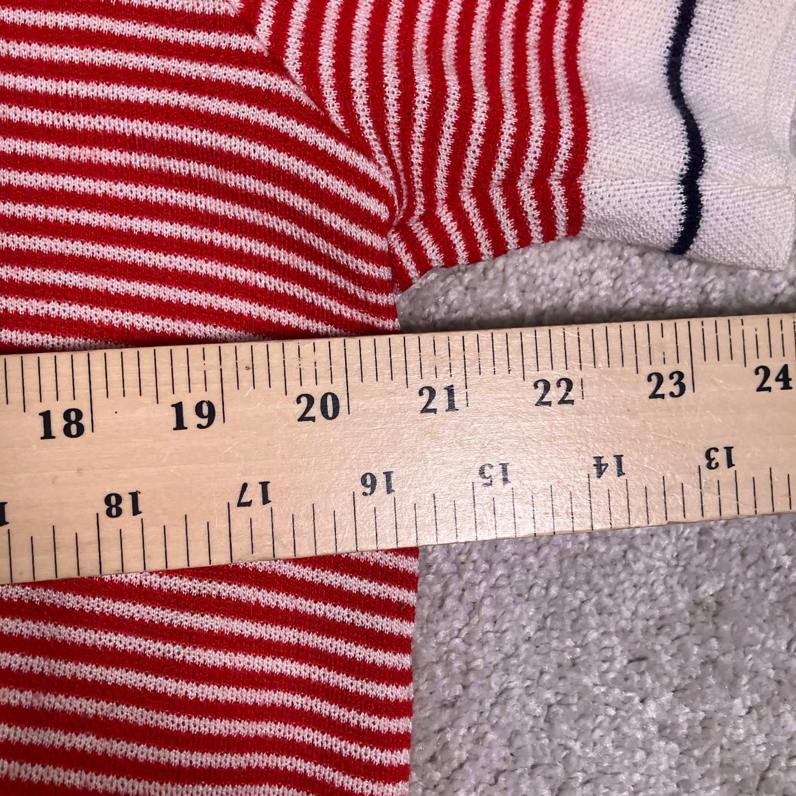 Vintage 80s Knit V-Neck Nautical Red White Striped Short Sleeve Sweater Retro