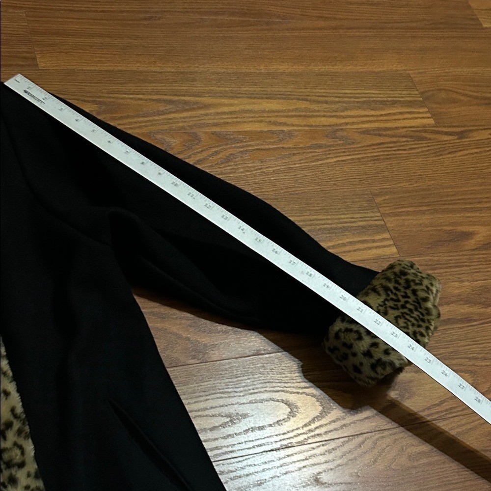 70s Vintae Donny Brooks USA Union Made Wool Black Coat & Faux Cheetah Lined 12