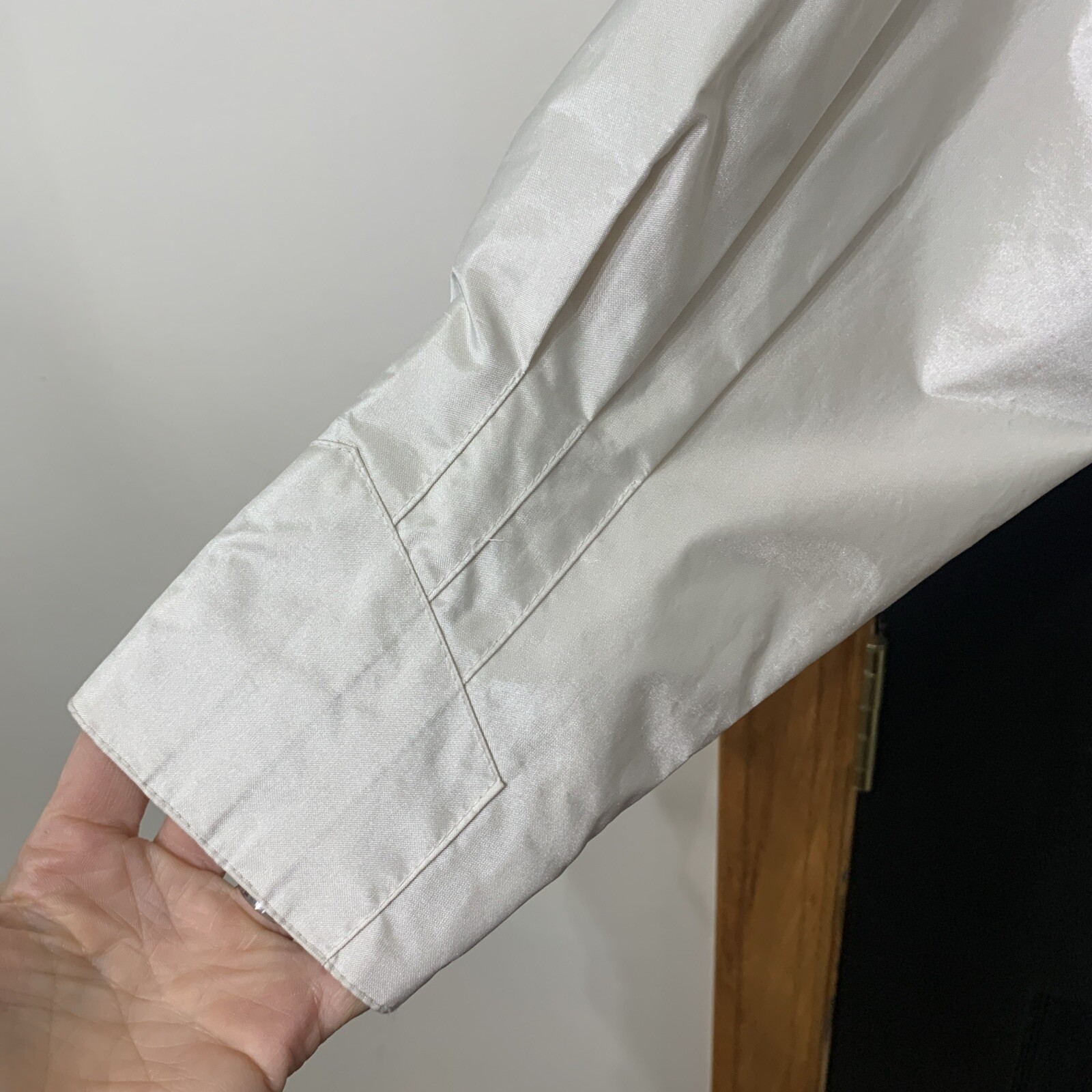 80s 90s Vintage Womens Sz M Belted Trench Rain Coat Shiny Pearl White Unique