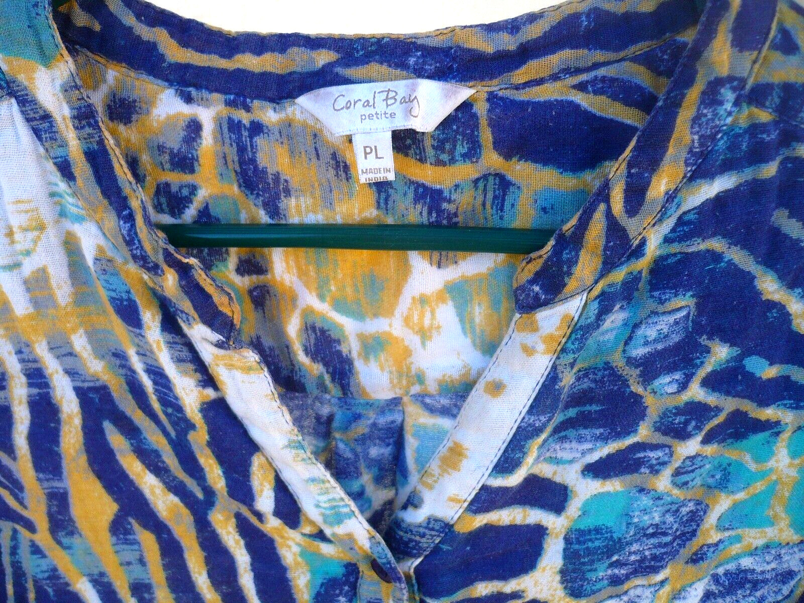 VTG 90S CORAL BAY PETITE L COTTON ANIMAL TIGER PRINT TEAL BLUE BUTTON UP BLOUSE