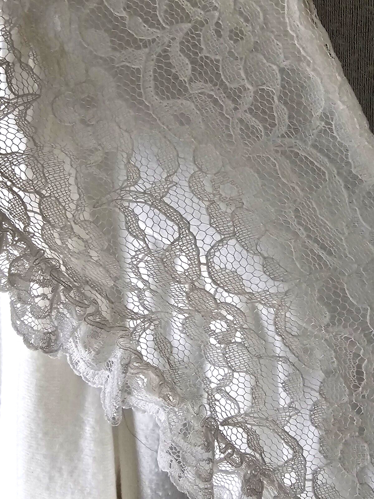 Vintage Gilligan O’Malley White Long Nightgown Soft Brushed Lace V-Neck L 16-18