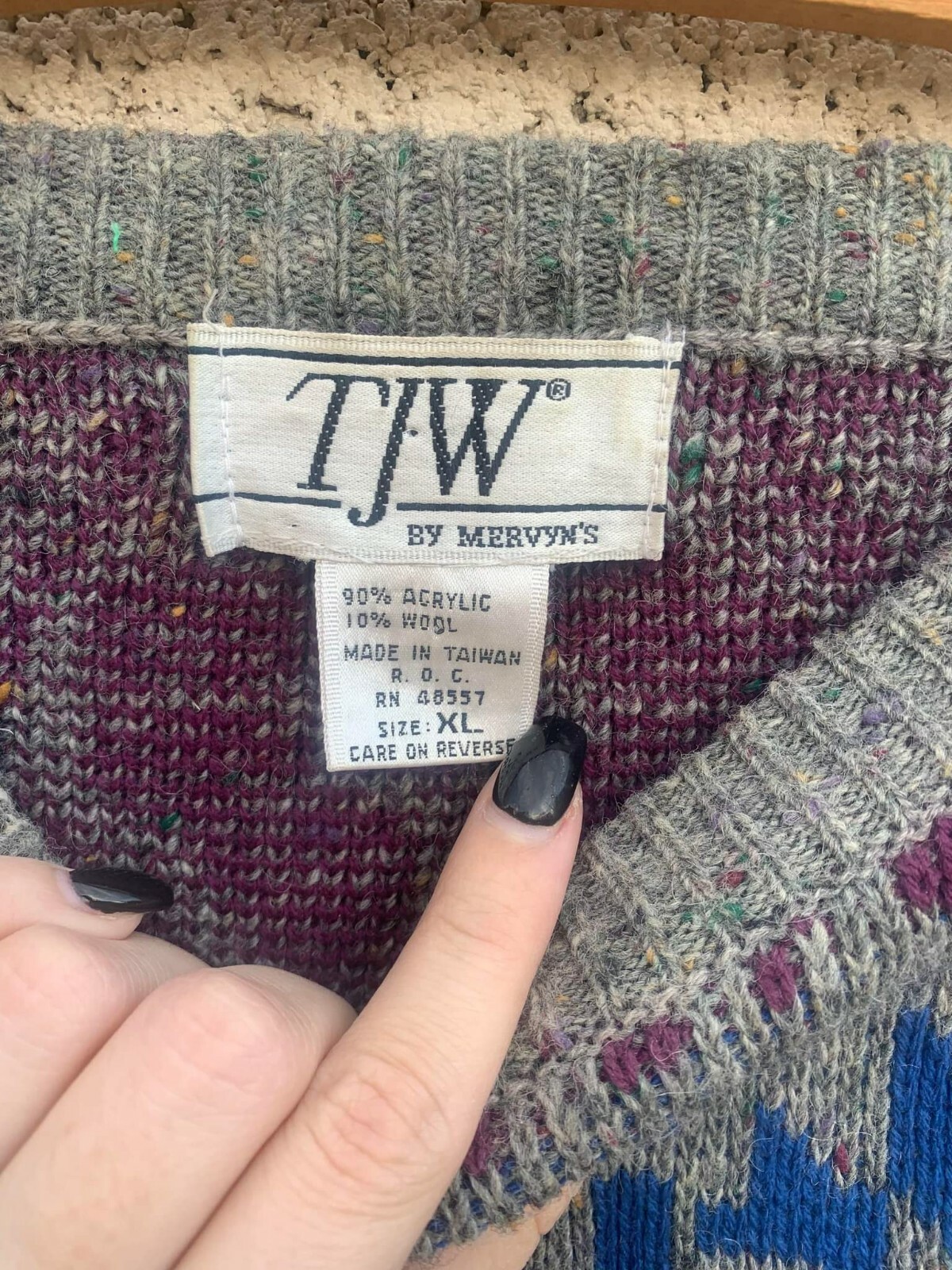 TJW for mervyns VTG Gray acrylic Sweater Women’s Size XL Blues Purples