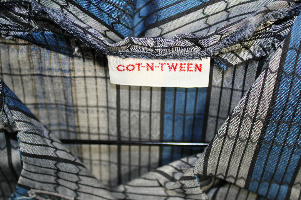 VINTAGE DEADSTOCK 1950’S RAYON BLUE AND SILVER POLISHED COTTON DRESS SIZE 6