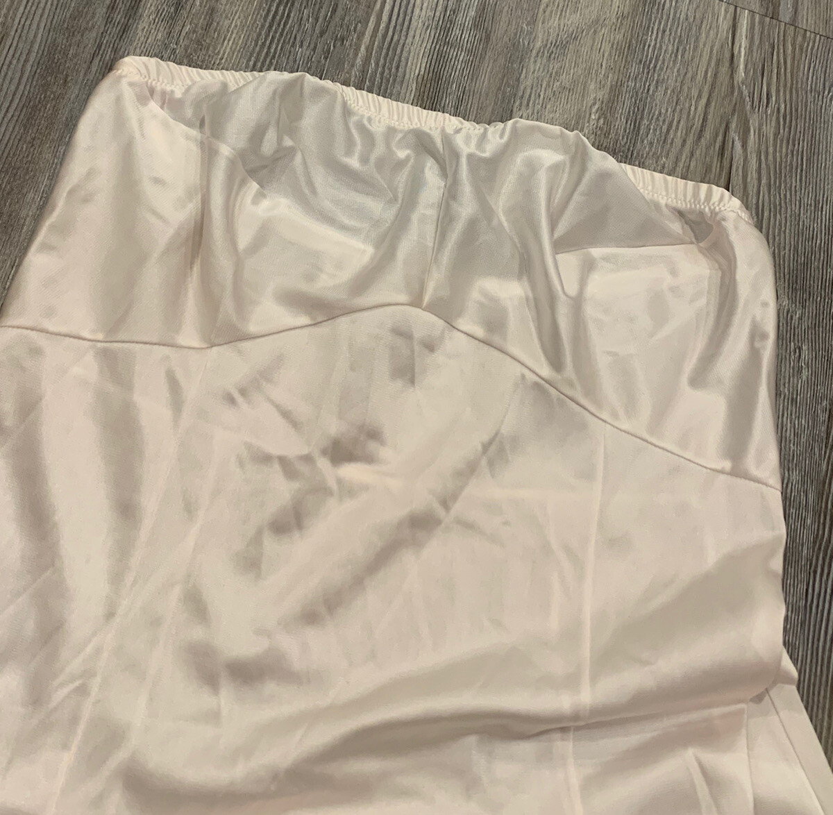 VTG Vanity Fair Ivory Silky Satin 100% Nylon Antron III USA Strapless Slip 34LL