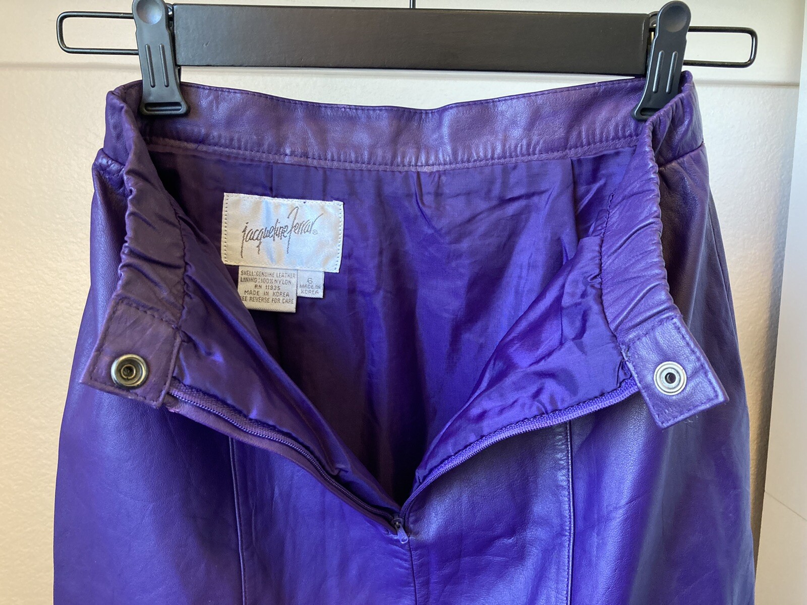 Jaqueline Ferrar leather purple skirt size 6