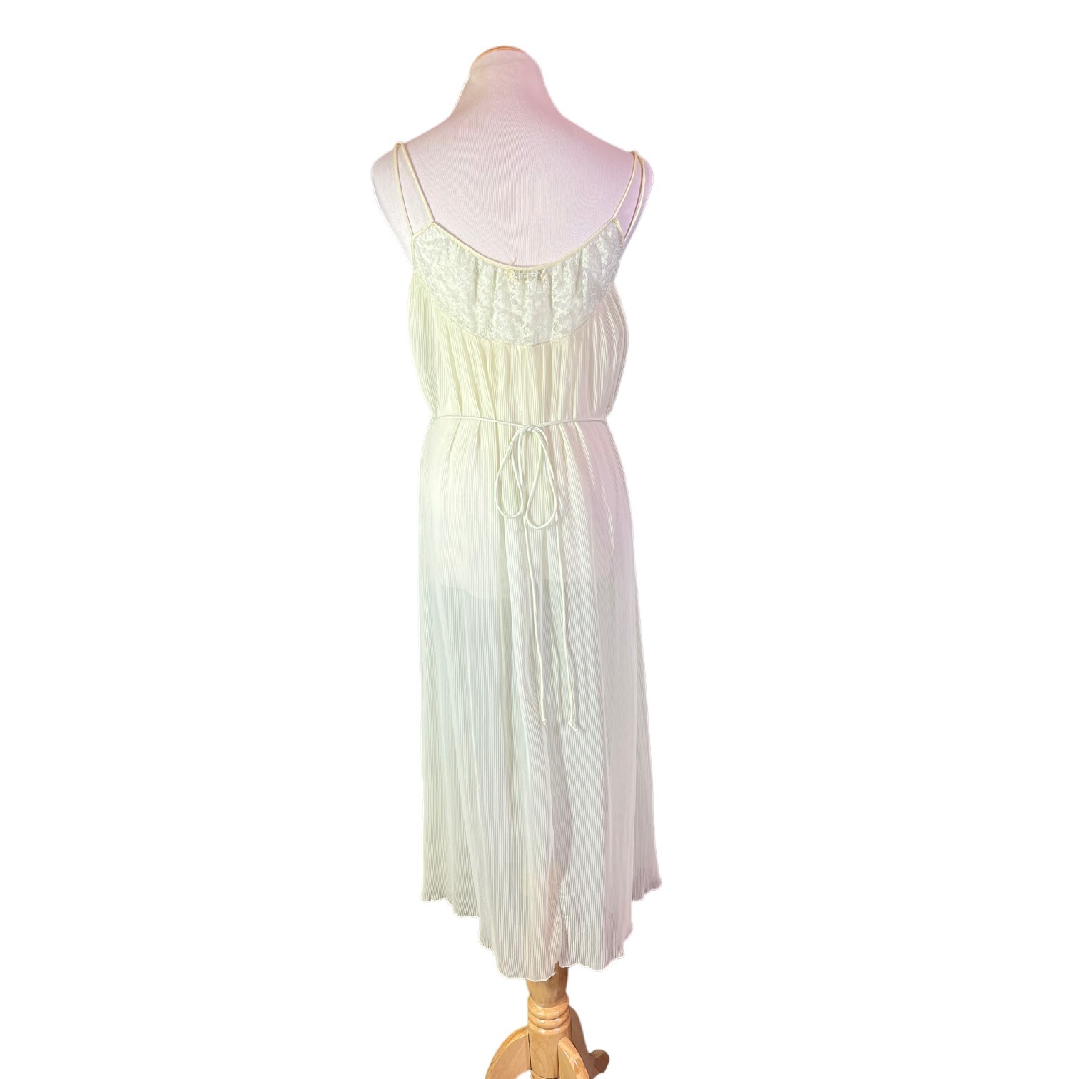 Vintage 1950s Barbizon Size 12 Miss Pale Green Nightgown Lace Sheer Sash