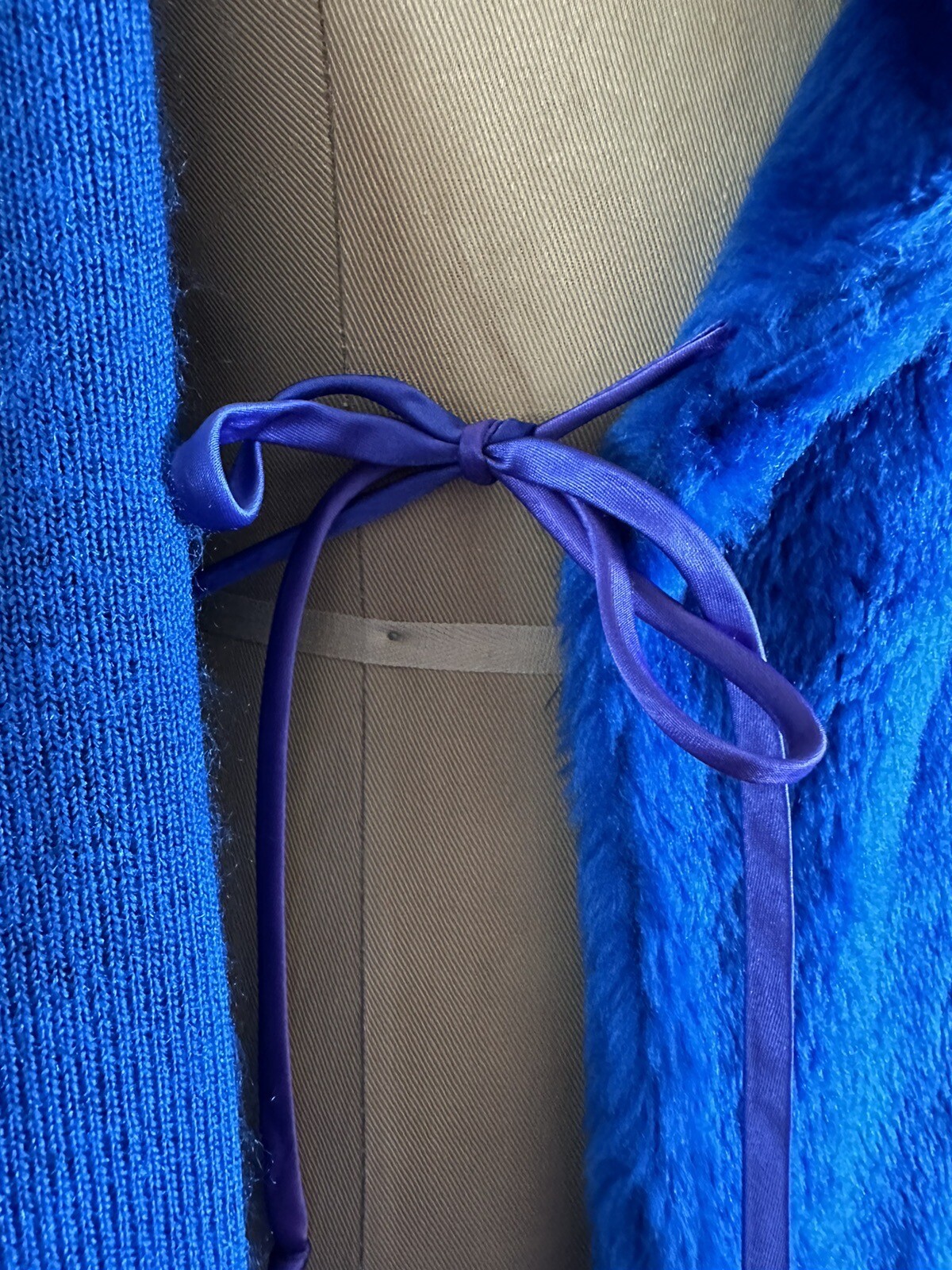 1970s Montgomery Ward Electric Blue Shag Robe Plush Faux Fur Belted Medium VTG