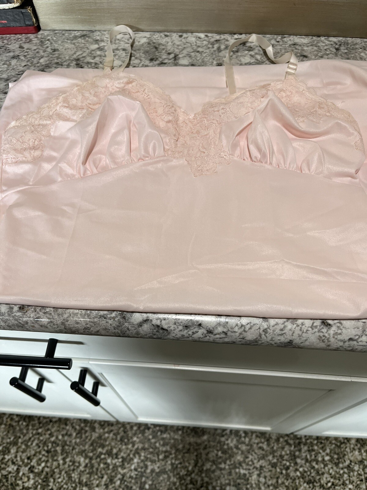 Vintage Vassarette Pink Scalloped Floral Lace Nylon Slip Dress 32 L Large Gown