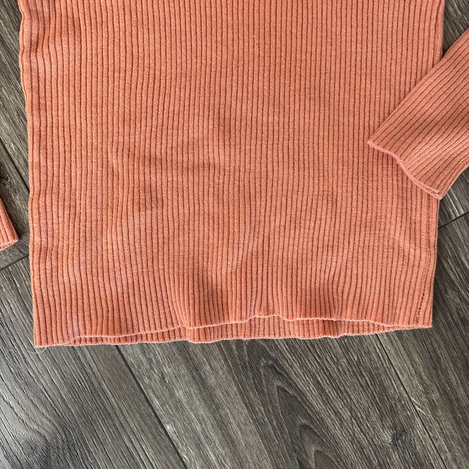 Finest quality, knitwear Rib-Knit Turtleneck Sweater made in Korea M