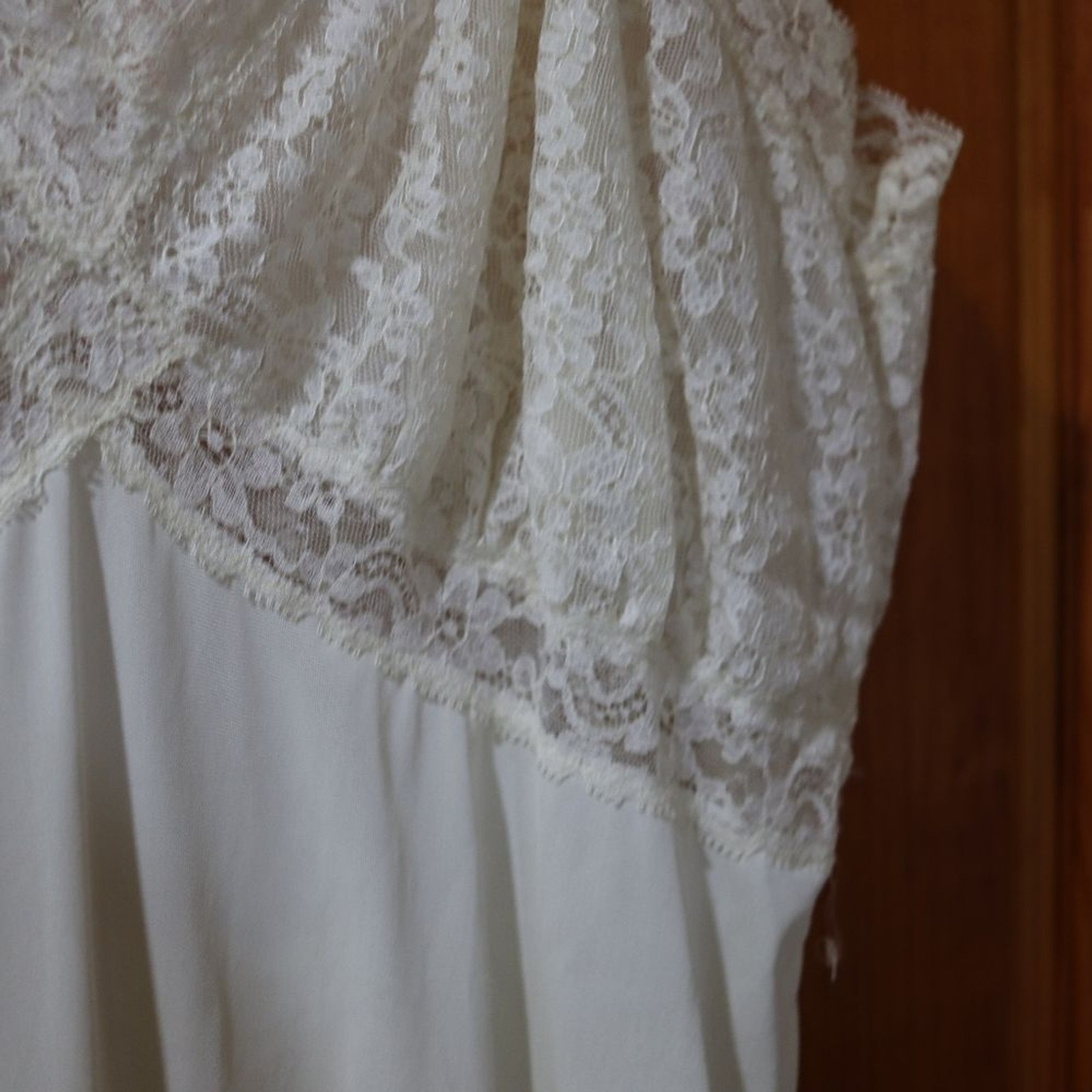 Van Raalte Vintage 1955 Off White Lace Pleated Slip Dress Large Nylon