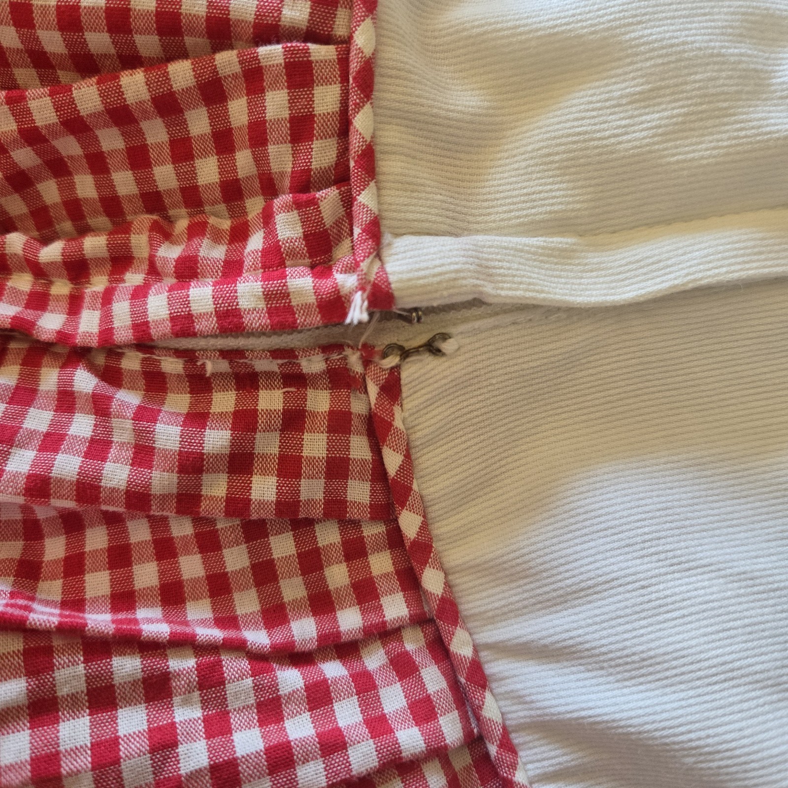 Vtg Summer Fit Flare Red Gingham Junior House Dress Sz 32 Bust Cotton Knee Lngth