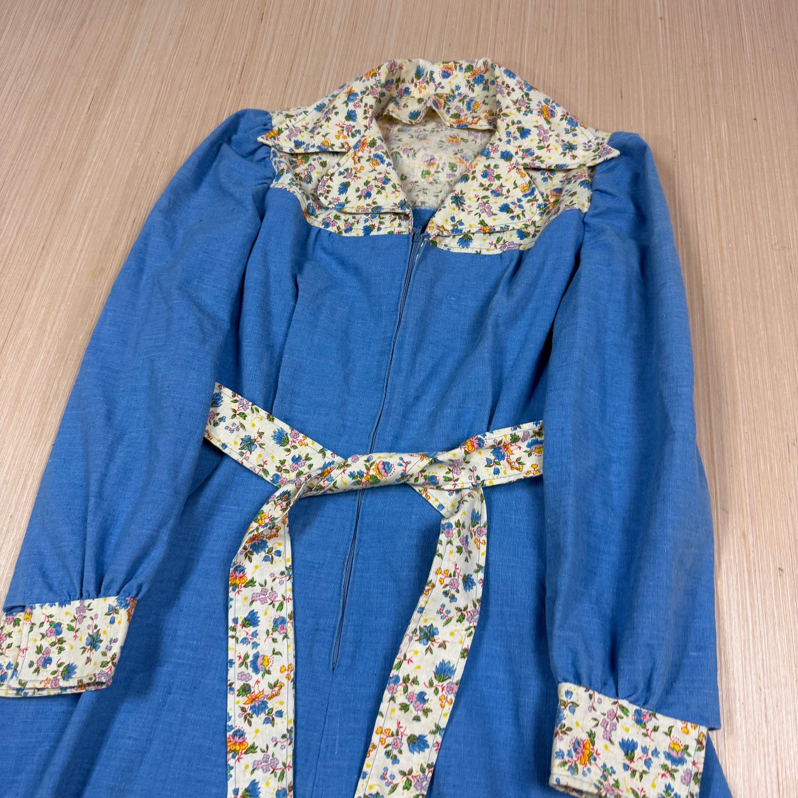 Vintage 70s Farm Dress Chambray Floral Cottage Core Boho 60s Prairie Medium 8-10