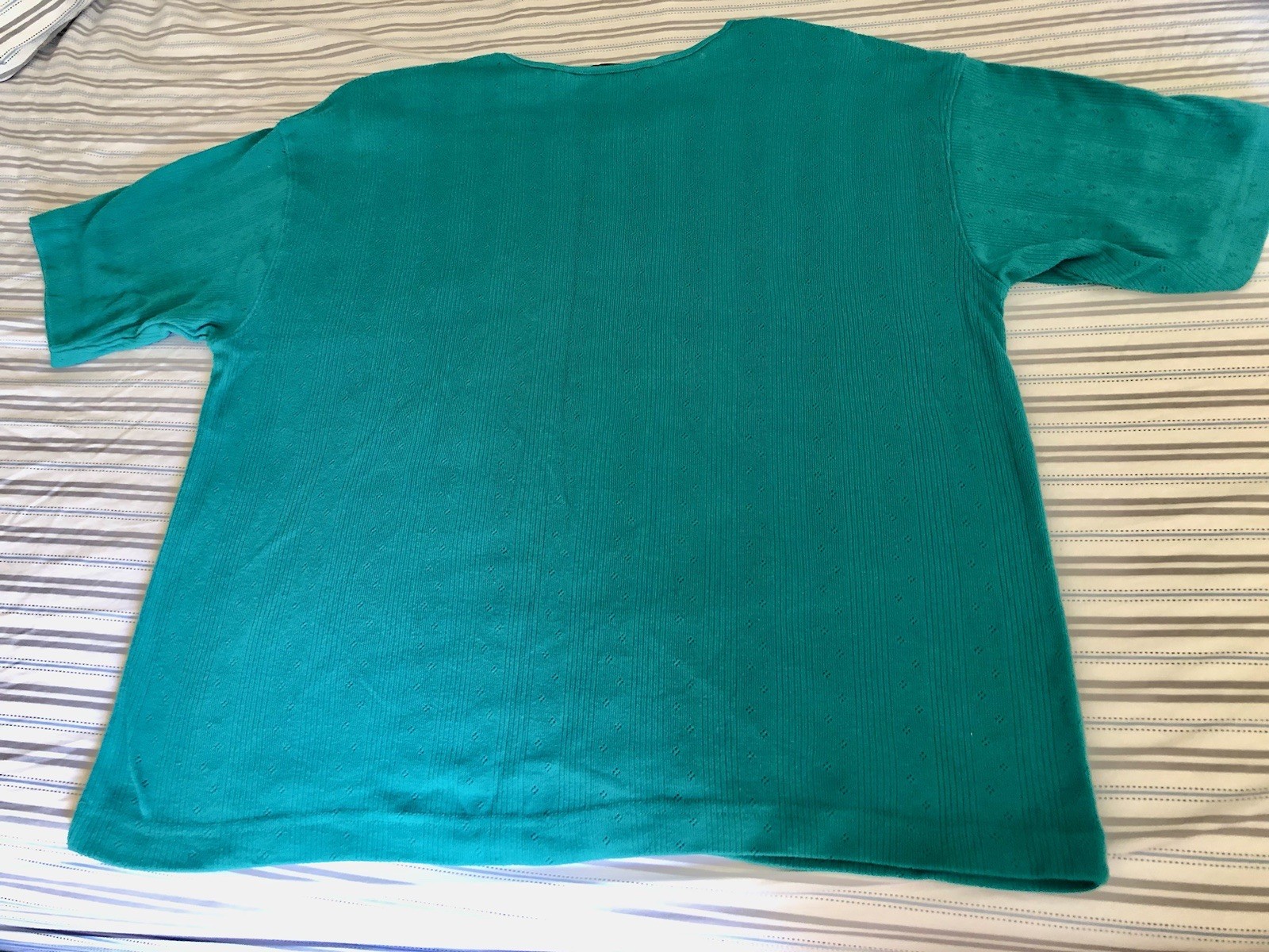 Women’s Size L Short Sleeve Teal Cotton Polyester Top 23” Chest 26” Long