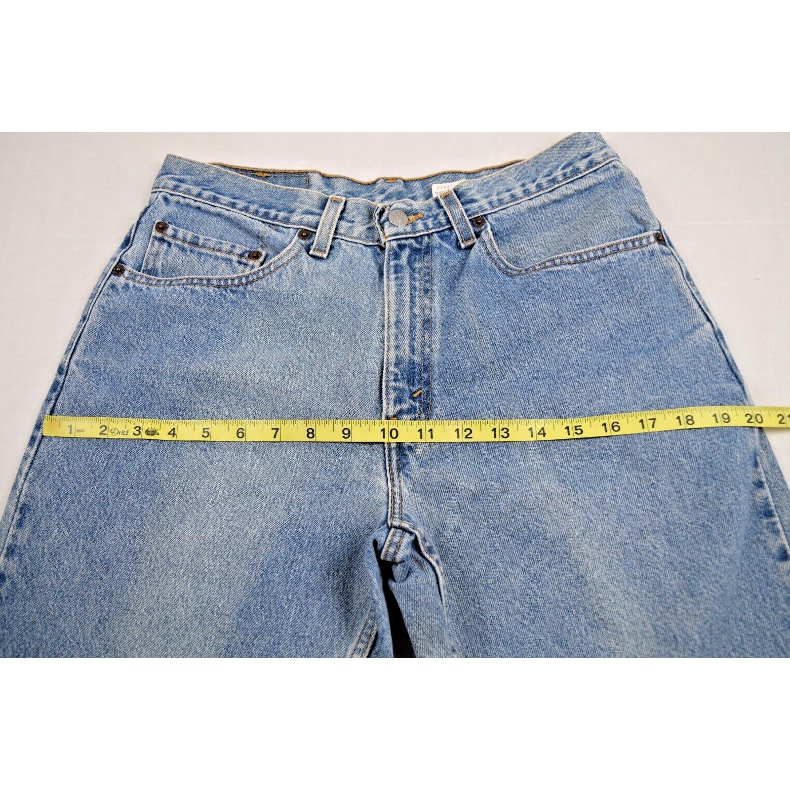 Vintage Levis Jeans 32 x 33 Y2K Blue Relaxed Fit Straight Leg Soft Fading c.2001