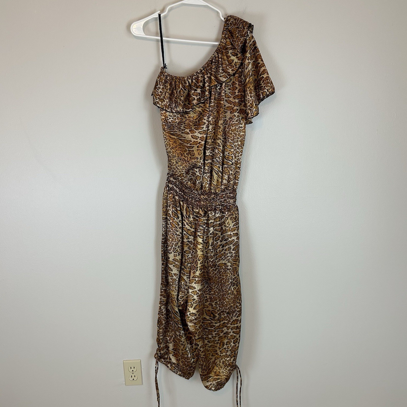 Vintage 60s Leopard Sateen Capri Balloon Pant Jumpsuit Sz XL Ruffe Neck Animal