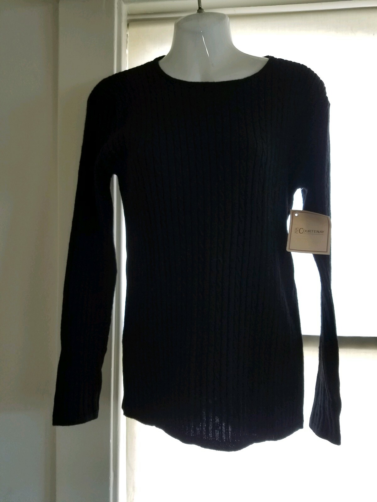 NWT VINTAGE CC COURTENAY WOMEN’S BLACK SWEATER SZ M