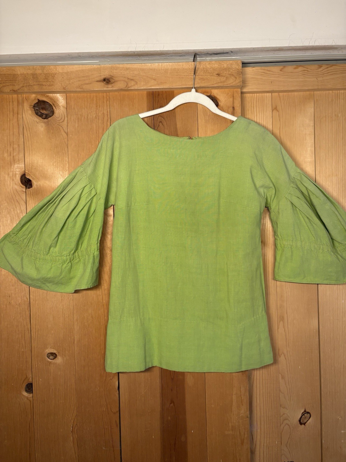 The Phoenix 1970s Vintage Mexican lime green blouse Large Sleeves Women’s Sz XS