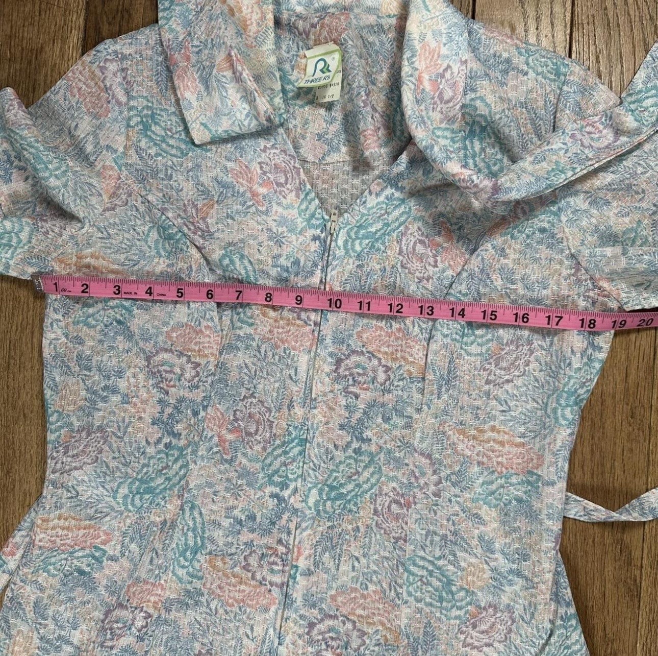 Vtg 60’s Three R’s Funky Style Floral Print Short Sleeve Tie Neck Dress! Size S