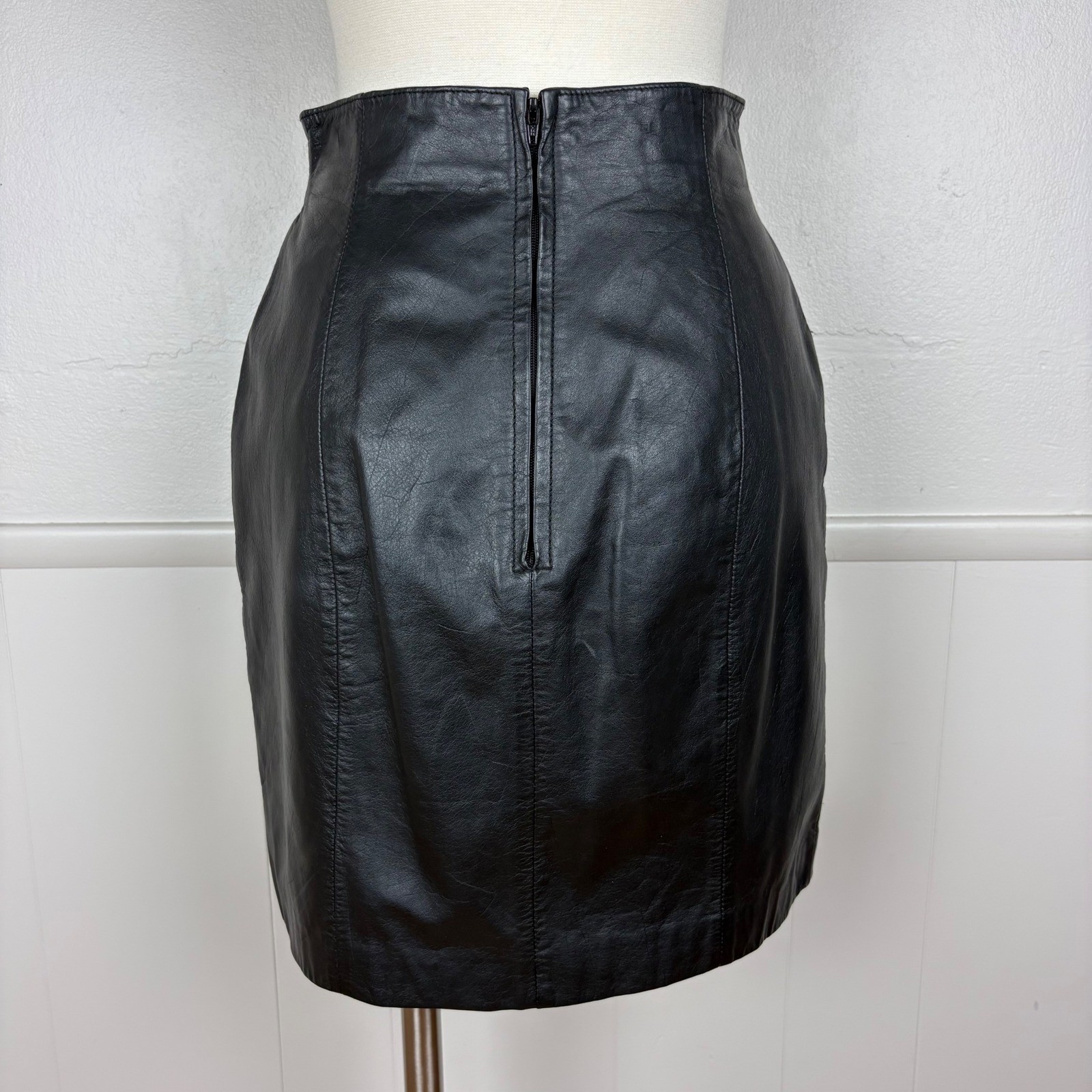 Wilson Leather Vintage Mini Skirt Size 6 Black Lined 90’s Y2K Straight Glam Rock