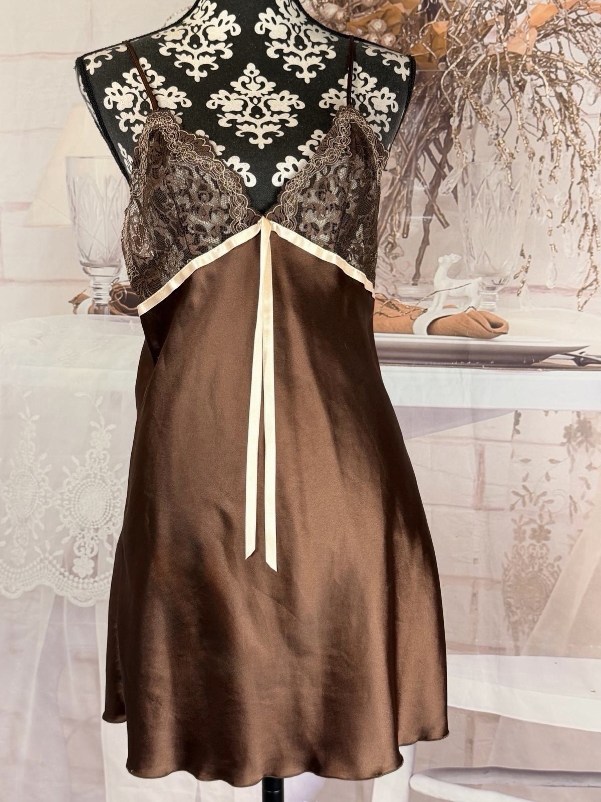 Mis. Andra Lingerie Made in Italy Brown Satin Floral Laced Ribboned Nightdress 2