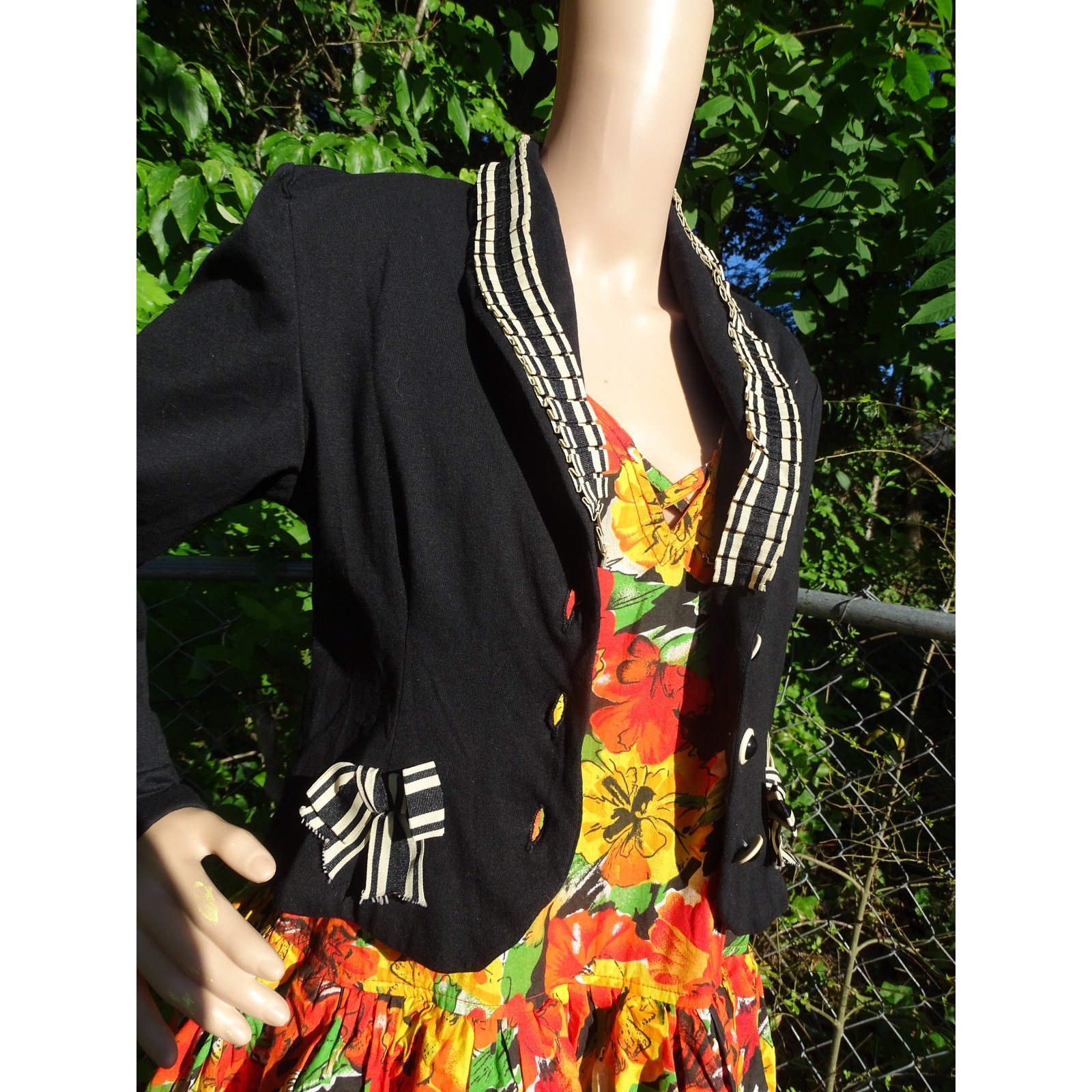 Vtg 90s Studio Works Black Structured Cropped Blazer Jacket Size 10 USA Made
