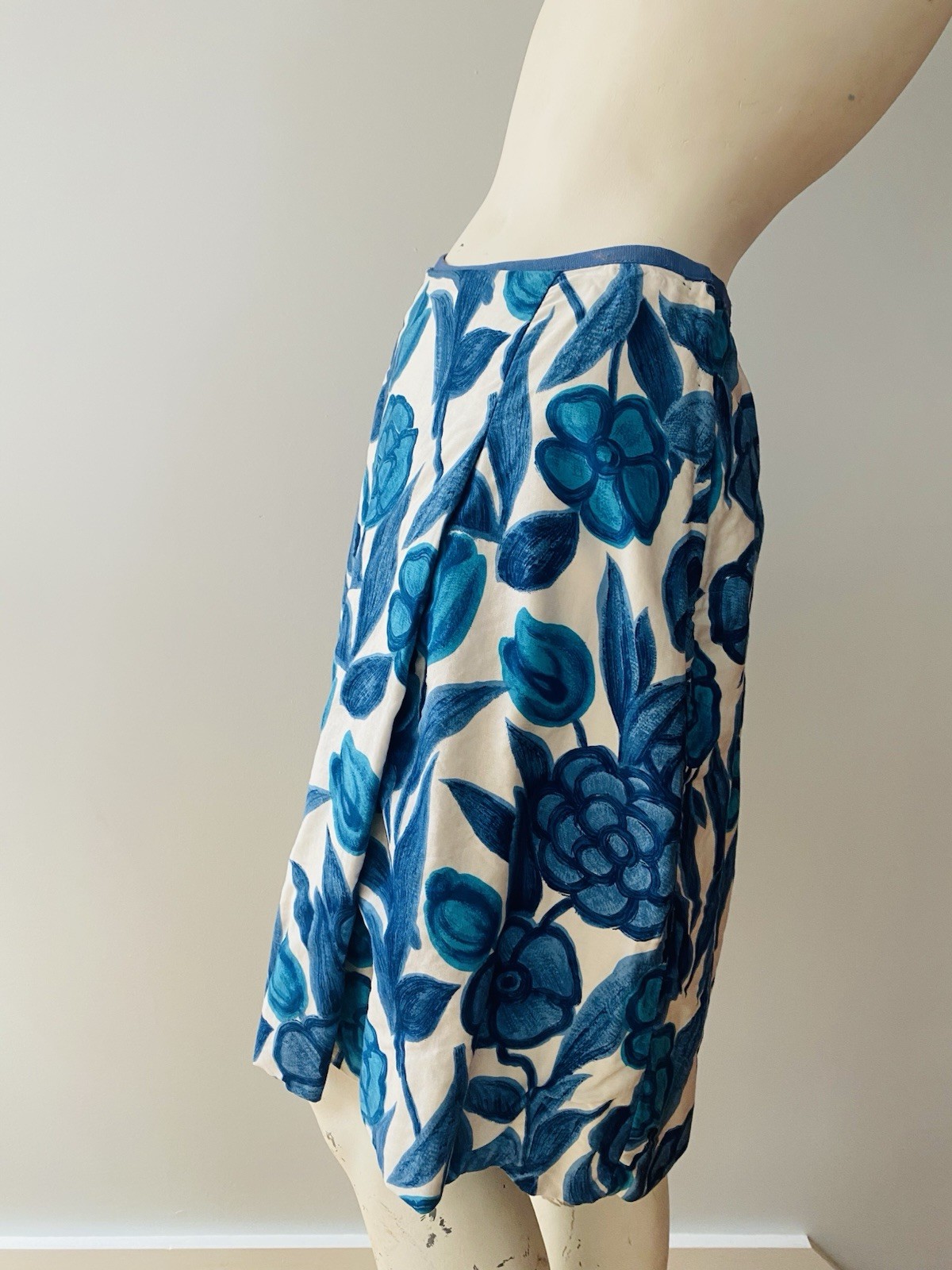 Vintage Skirt Blue White Midi Metal Zipper Handmade Box Pleat 60s Floral Small