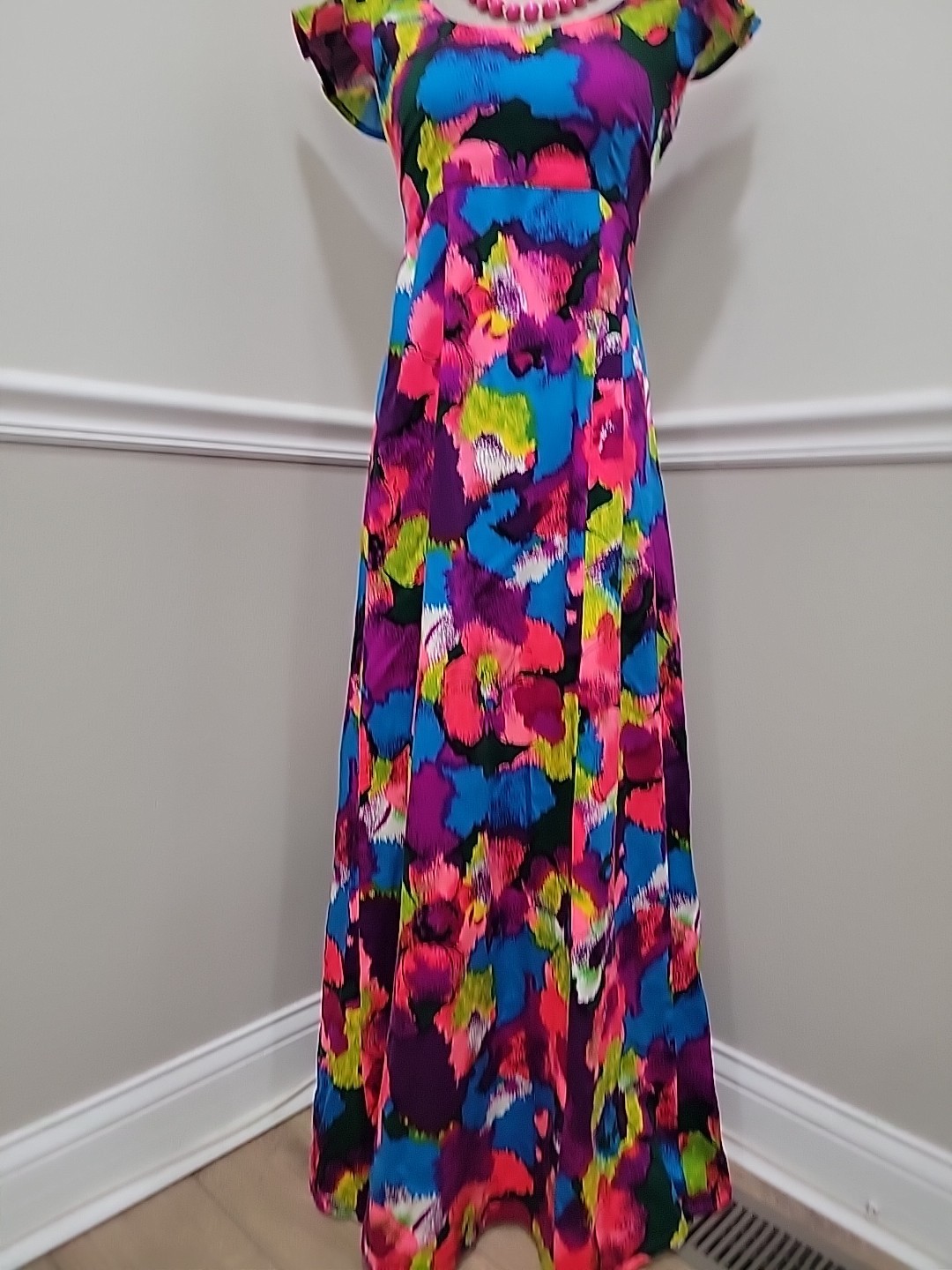 Vintage Psychedelic Tropical Hawaiian Ruffled Sleeves Mumu Maxi Dress