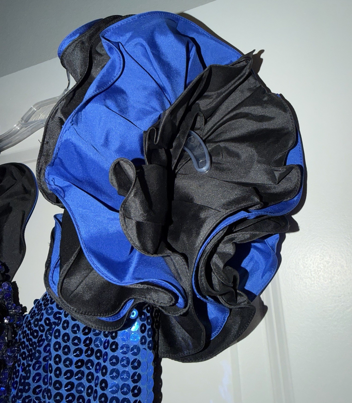 Vintage Alyce Designs Sequin Taffeta Blue Black Ruffle Sleeve Dress 80s 90s Y2k