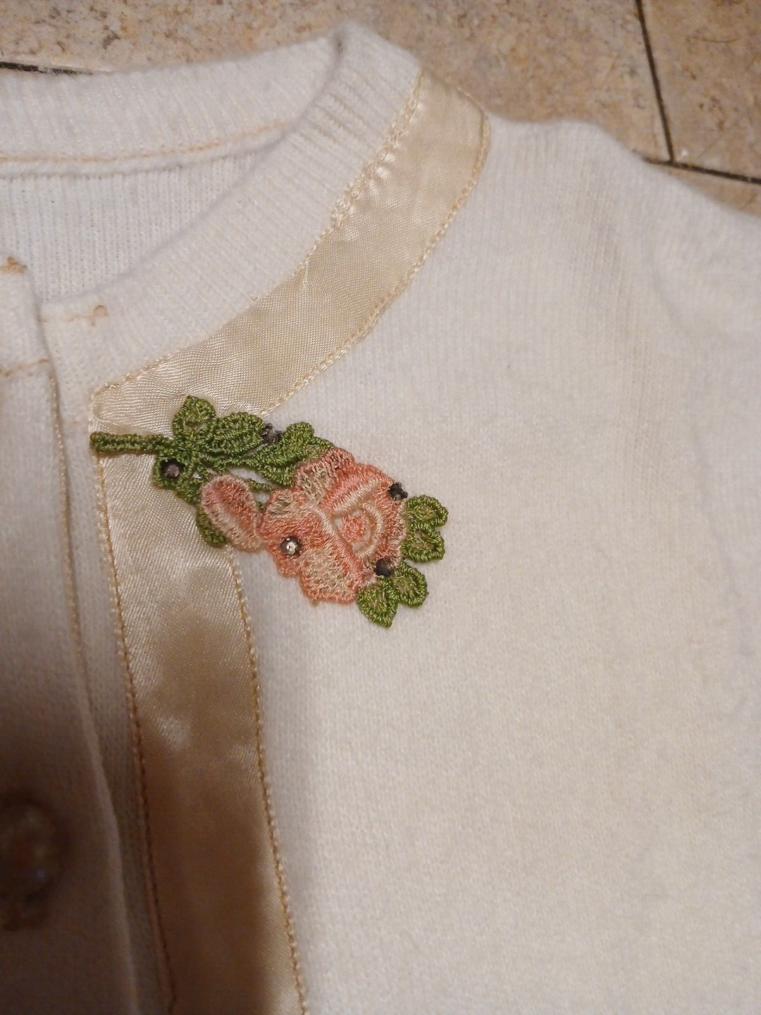 Vtg 50s Angora Ivory Wool Floral Sweater satin floral appliques Lovely!
